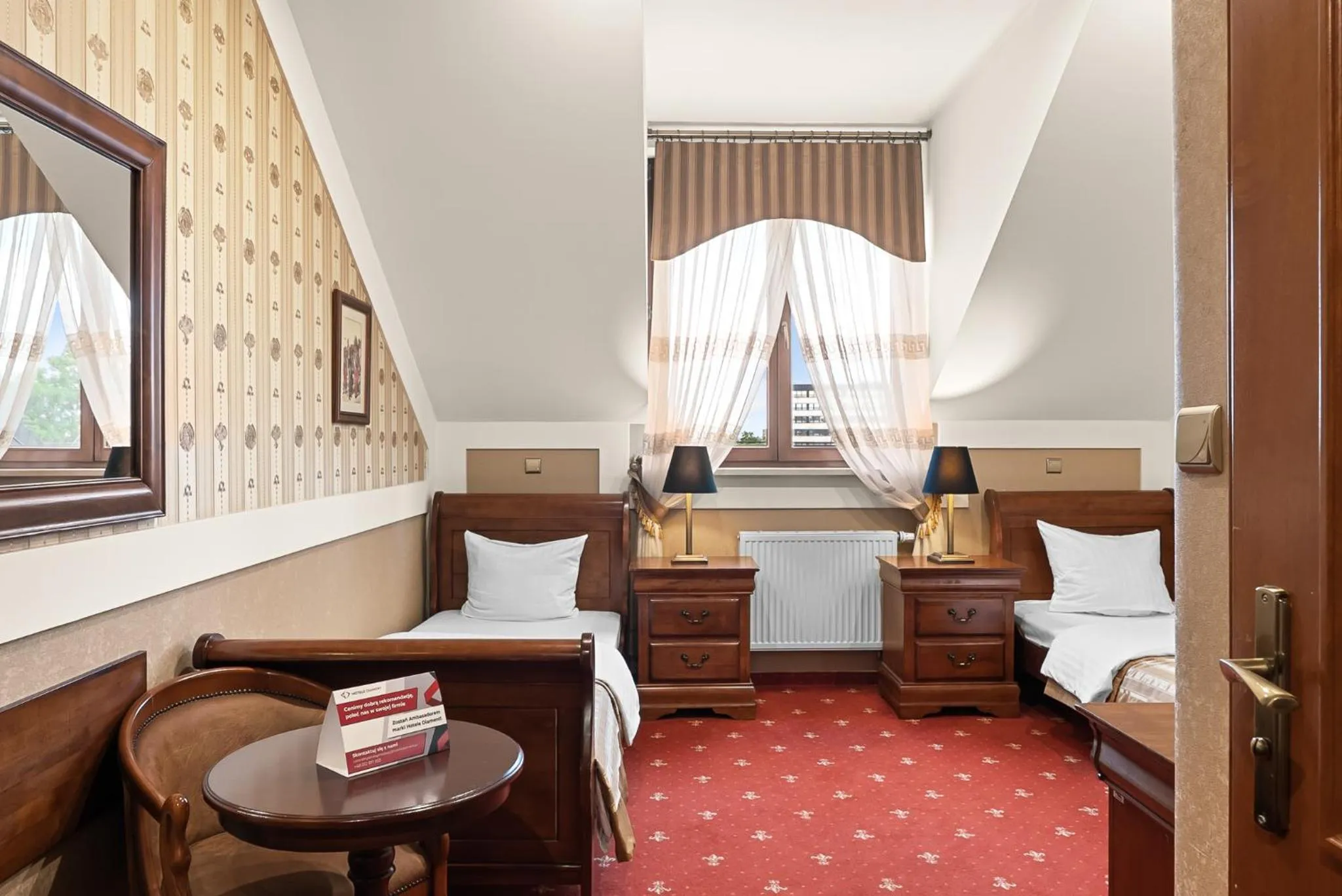 Bed in Hotel Diament Arsenal Palace Katowice - Chorzów