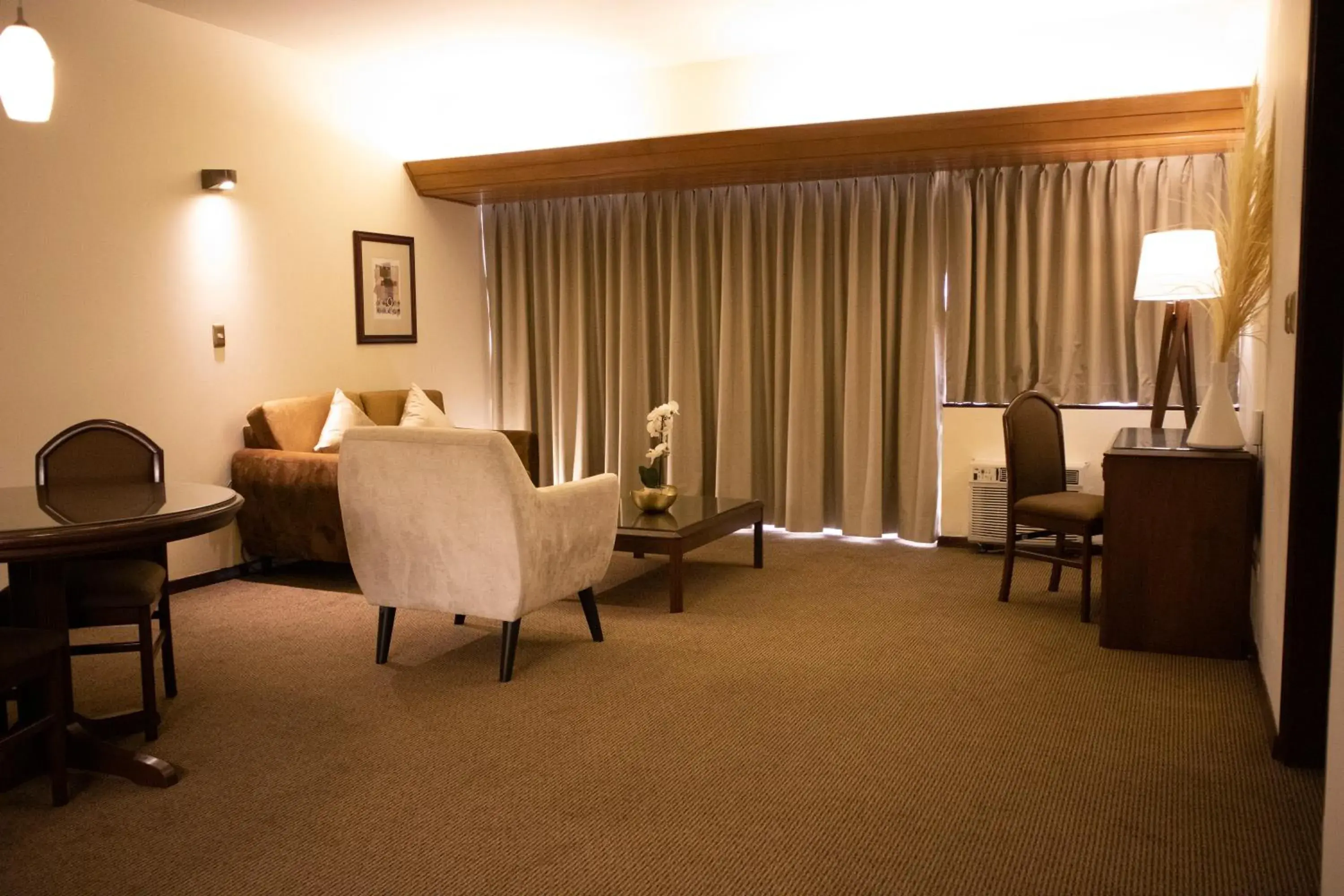 Junior Suite with Queen beds - single occupancy in J&A Classic Hotel Junior Suite with Queen beds - single occupancy in J&A Classic Hotel