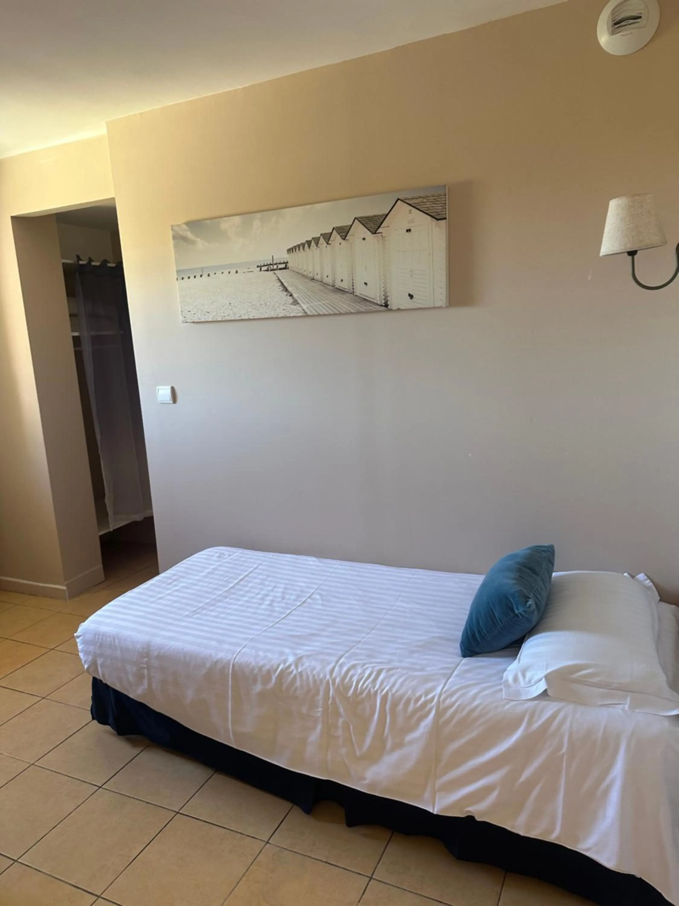 Bed in Hôtel La Fiancée du Pirate