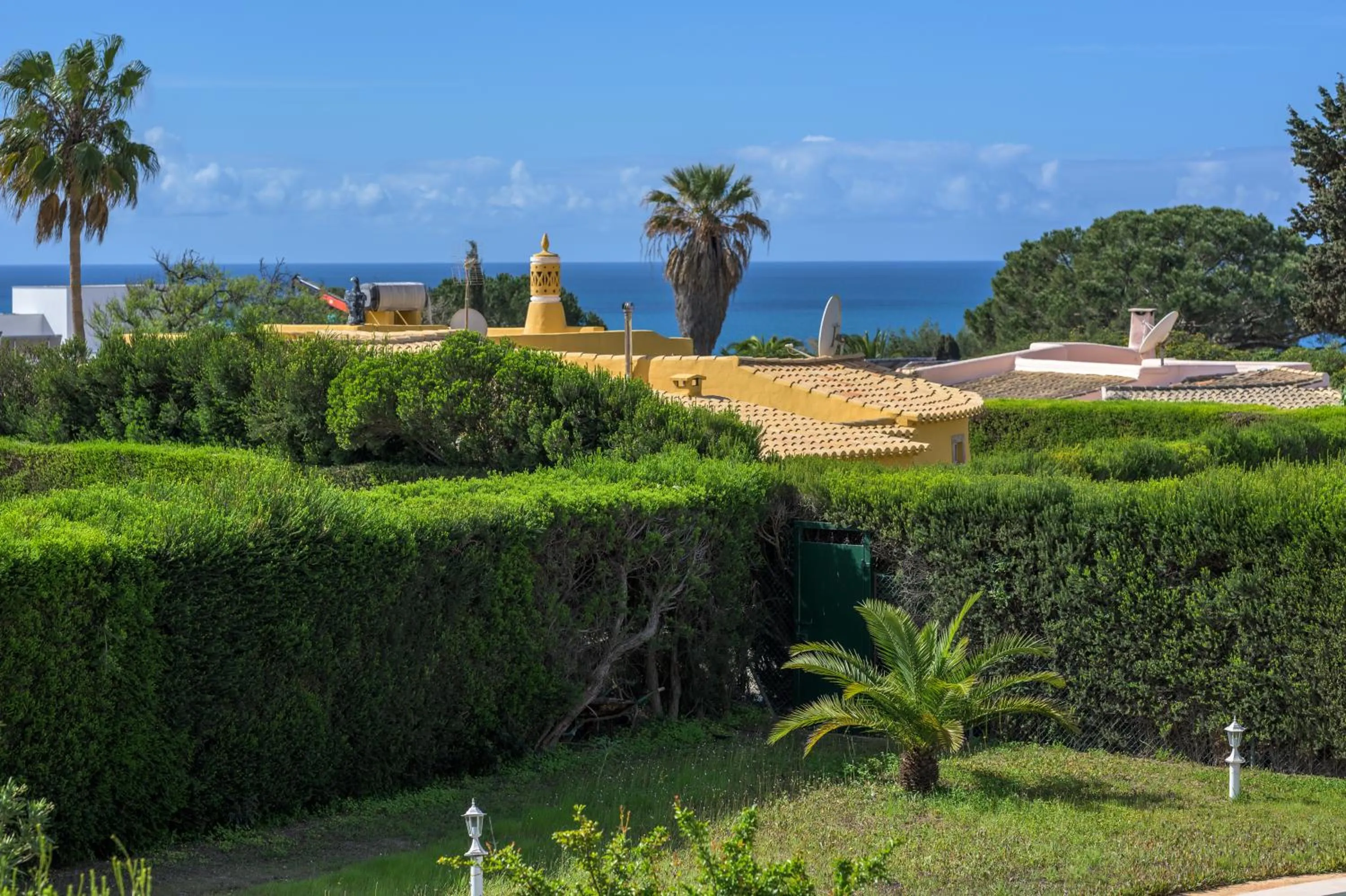 Natural landscape in Canavial I & II Apartamentos