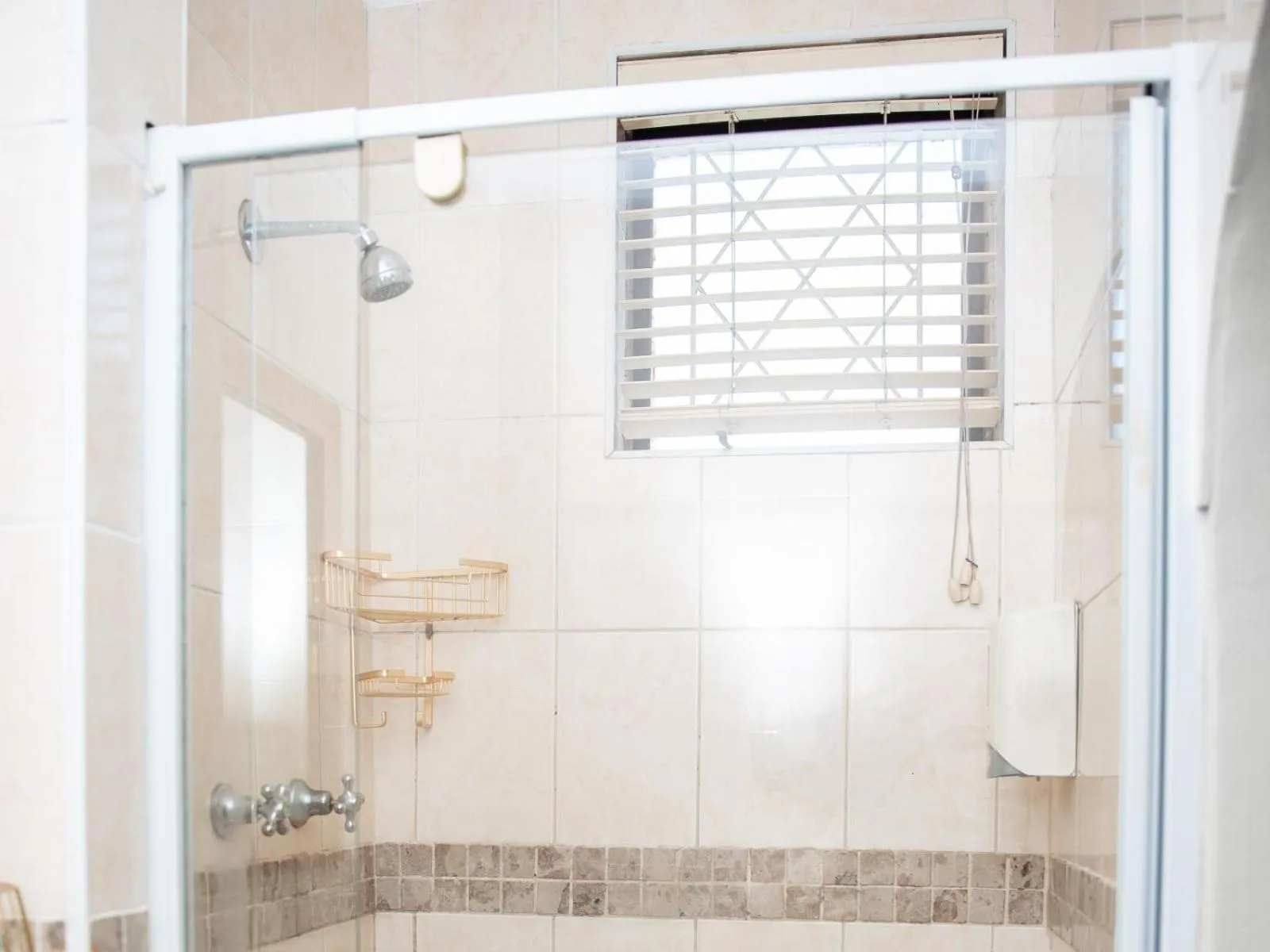 Bathroom in Bluewater Guesthouse