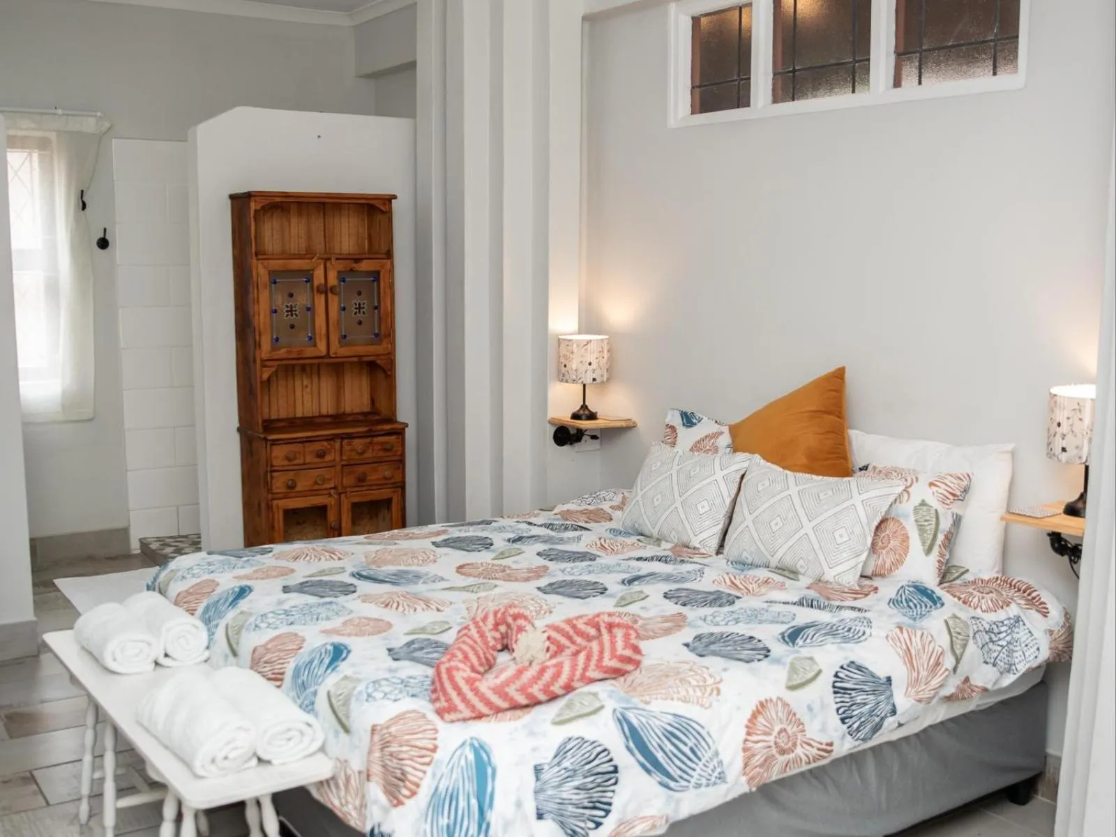 Photo of the whole room, Bed in Bluewater Guesthouse