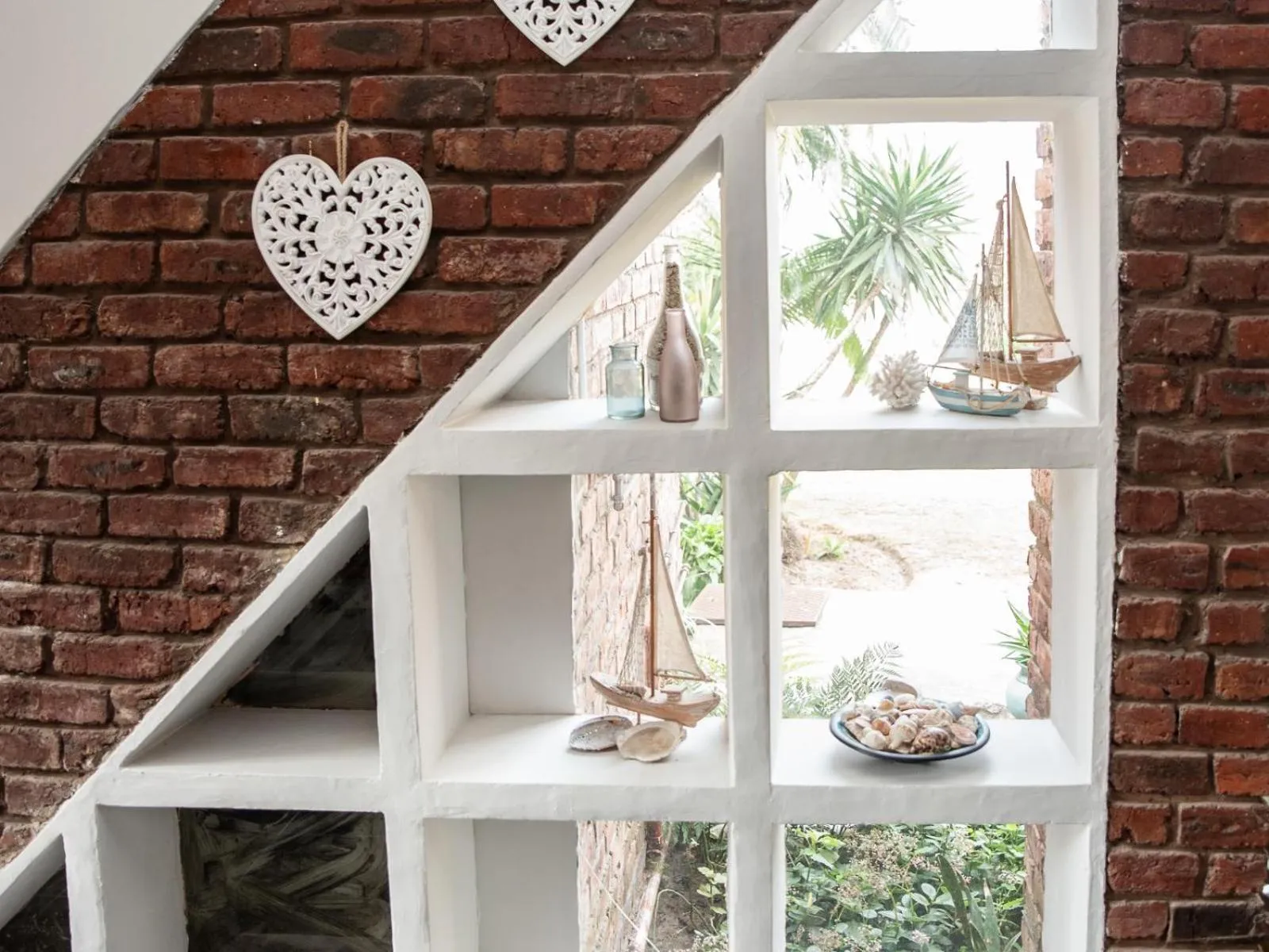 Decorative detail in Bluewater Guesthouse