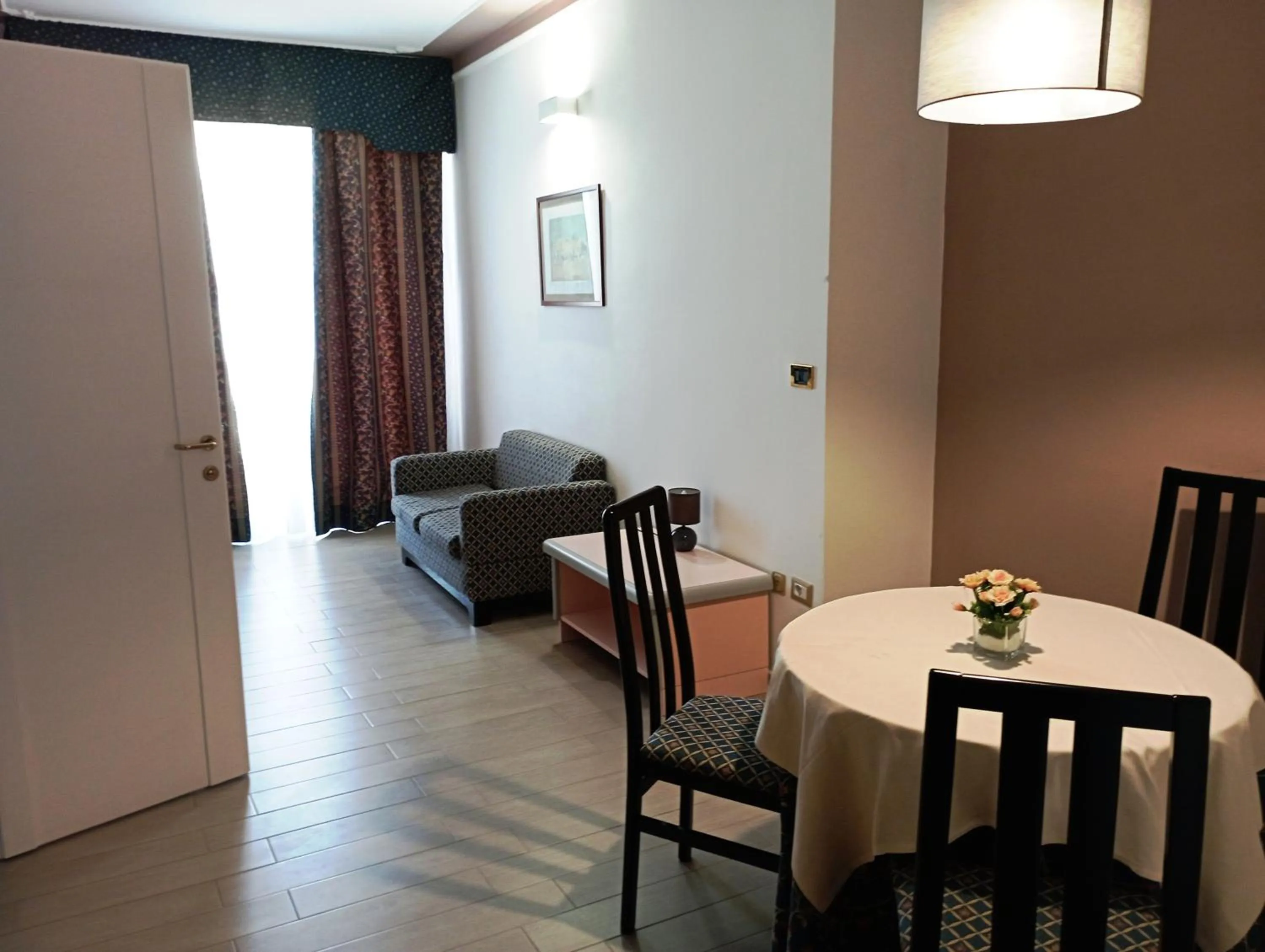 Seating area in Hotel Grazia Deledda