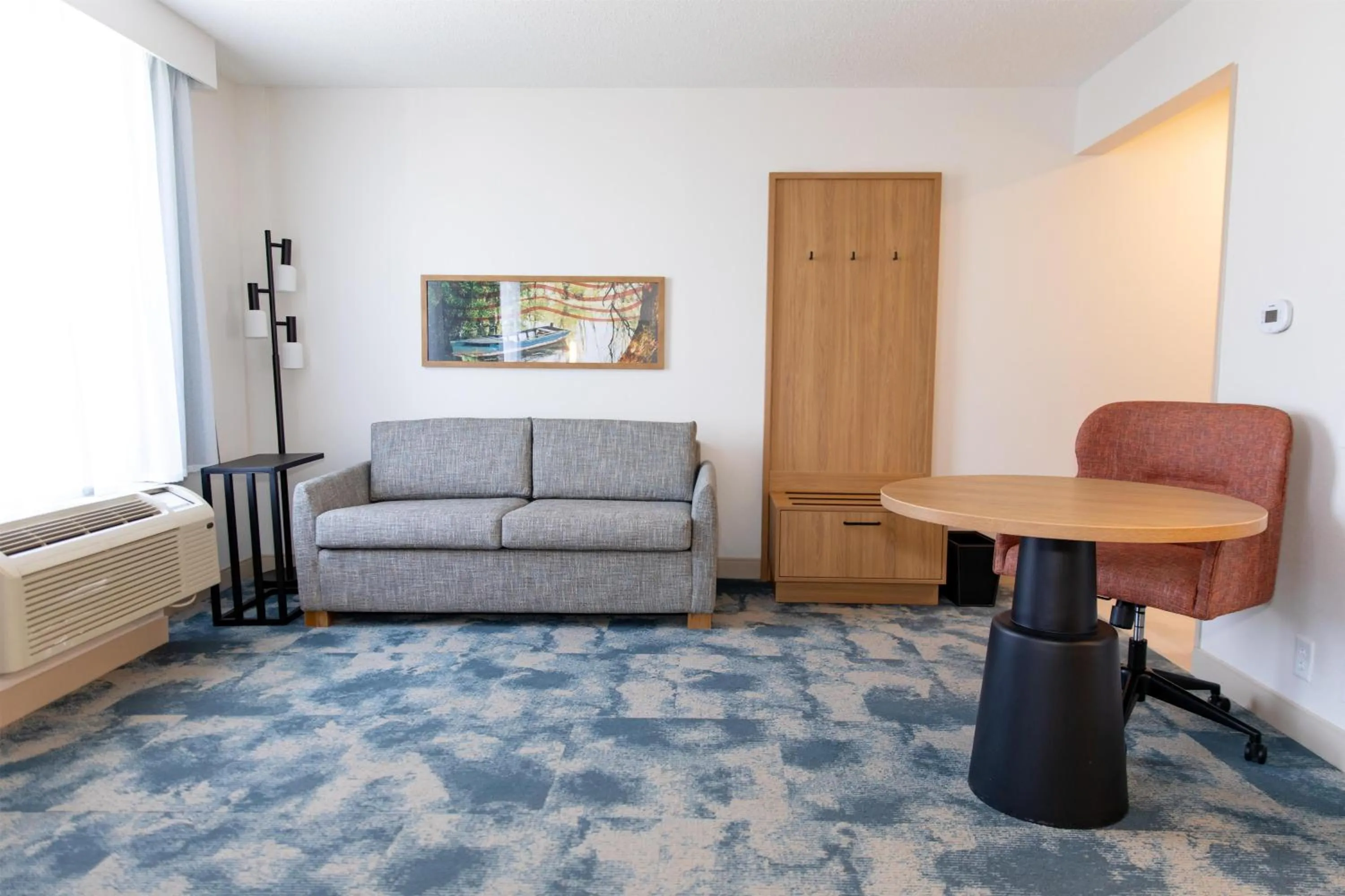 Living room in Hampton Inn & Suites Jennings