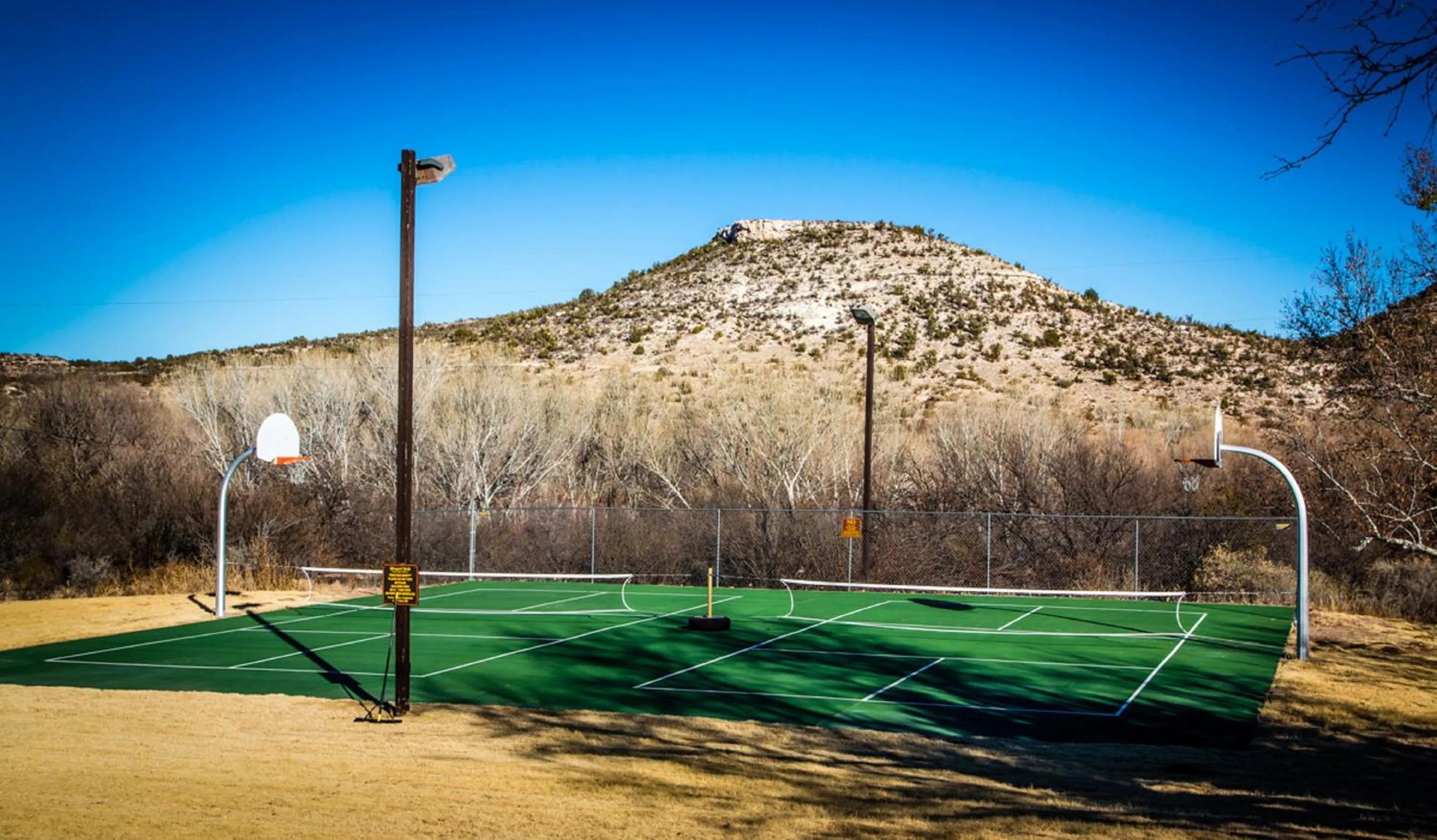 Tennis court in Verde Valley One-Bedroom Park Model Cabin 14