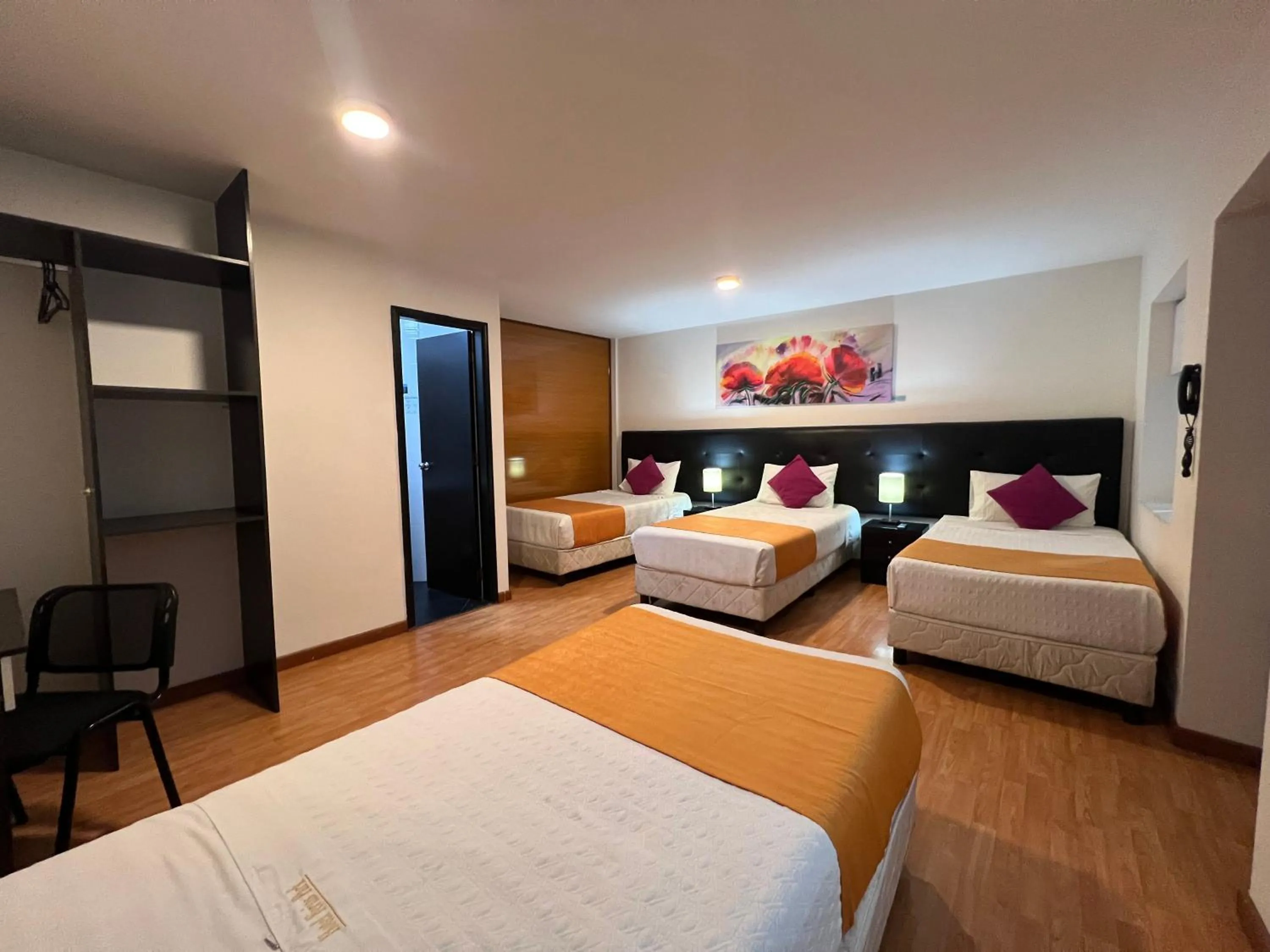 Bed in Hotel Ferias Park