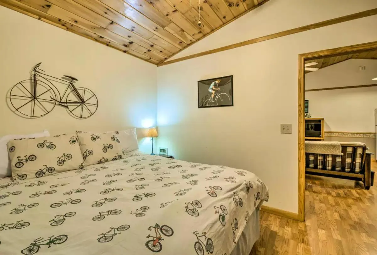 Bed in Nantahala Cabins