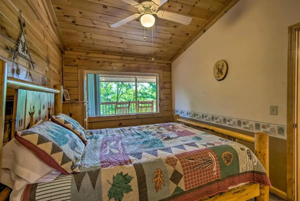 Bed in Nantahala Cabins