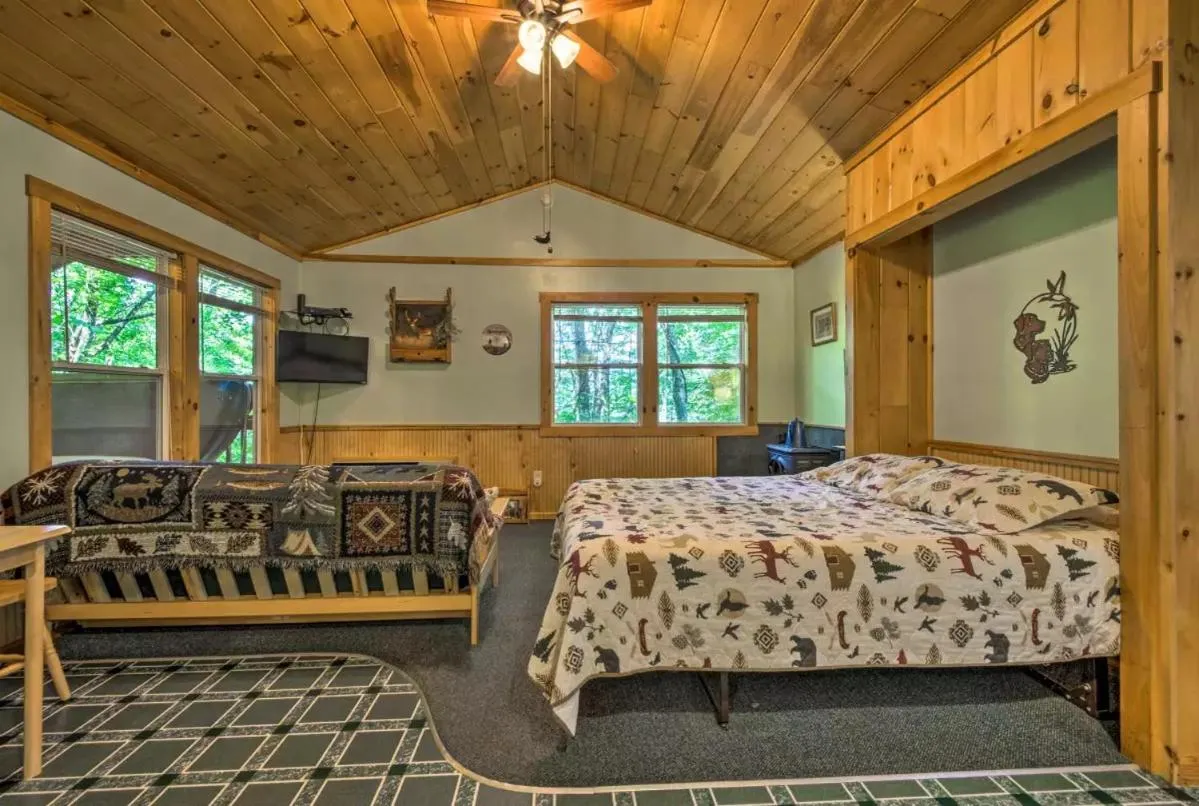 Bed in Nantahala Cabins