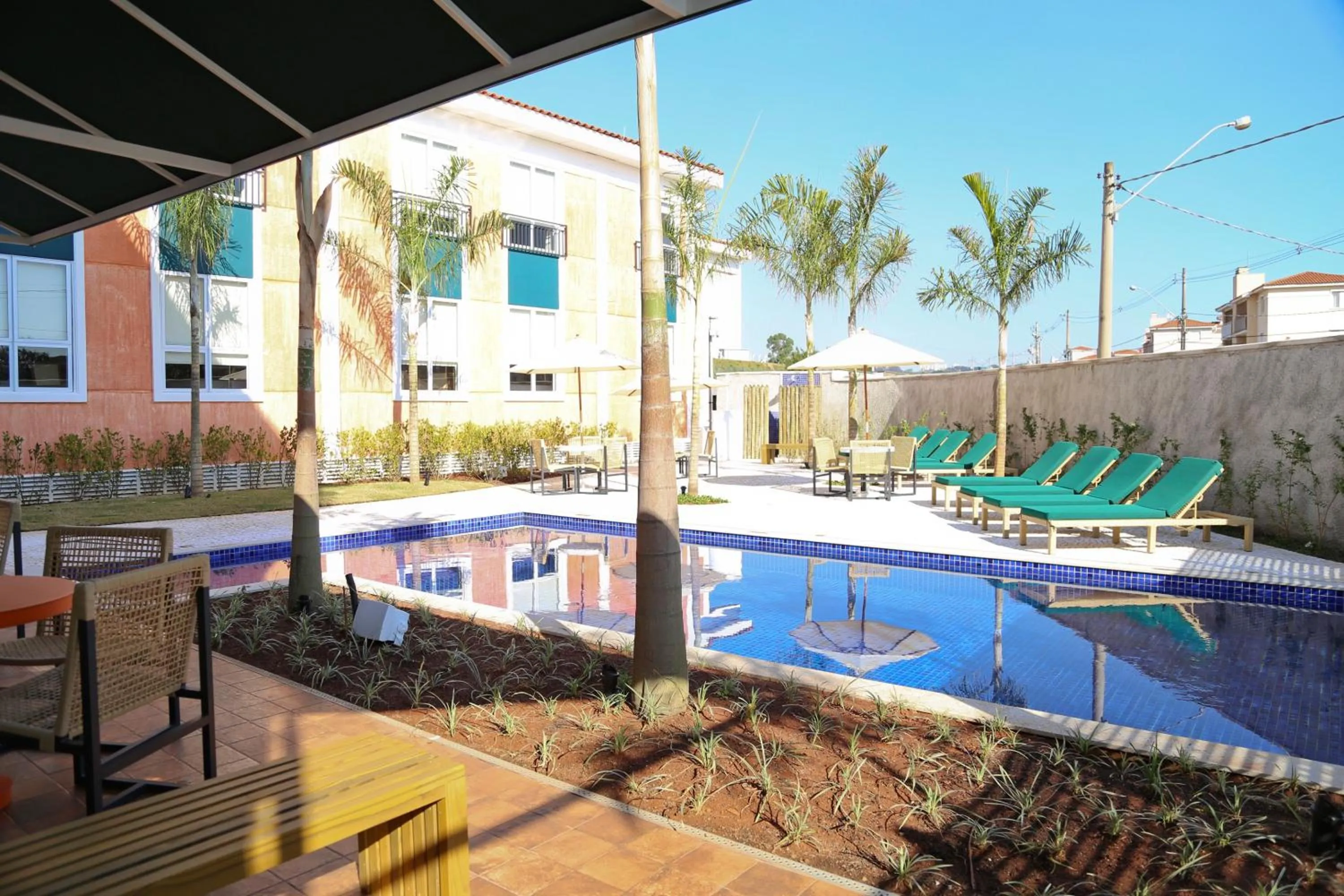 Swimming pool in Vitória Hotel Express Dom Pedro