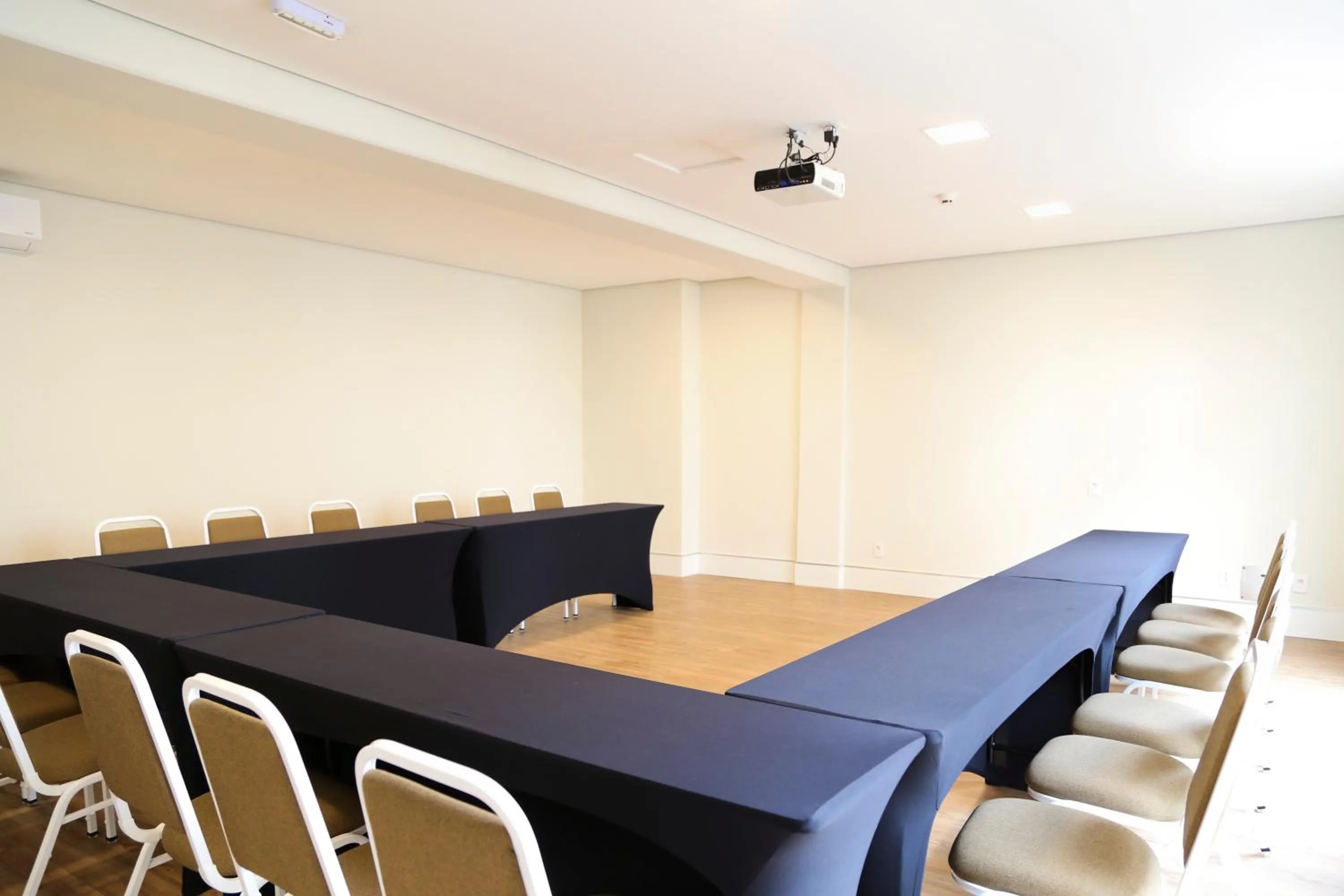 Meeting/conference room in Vitória Hotel Express Dom Pedro