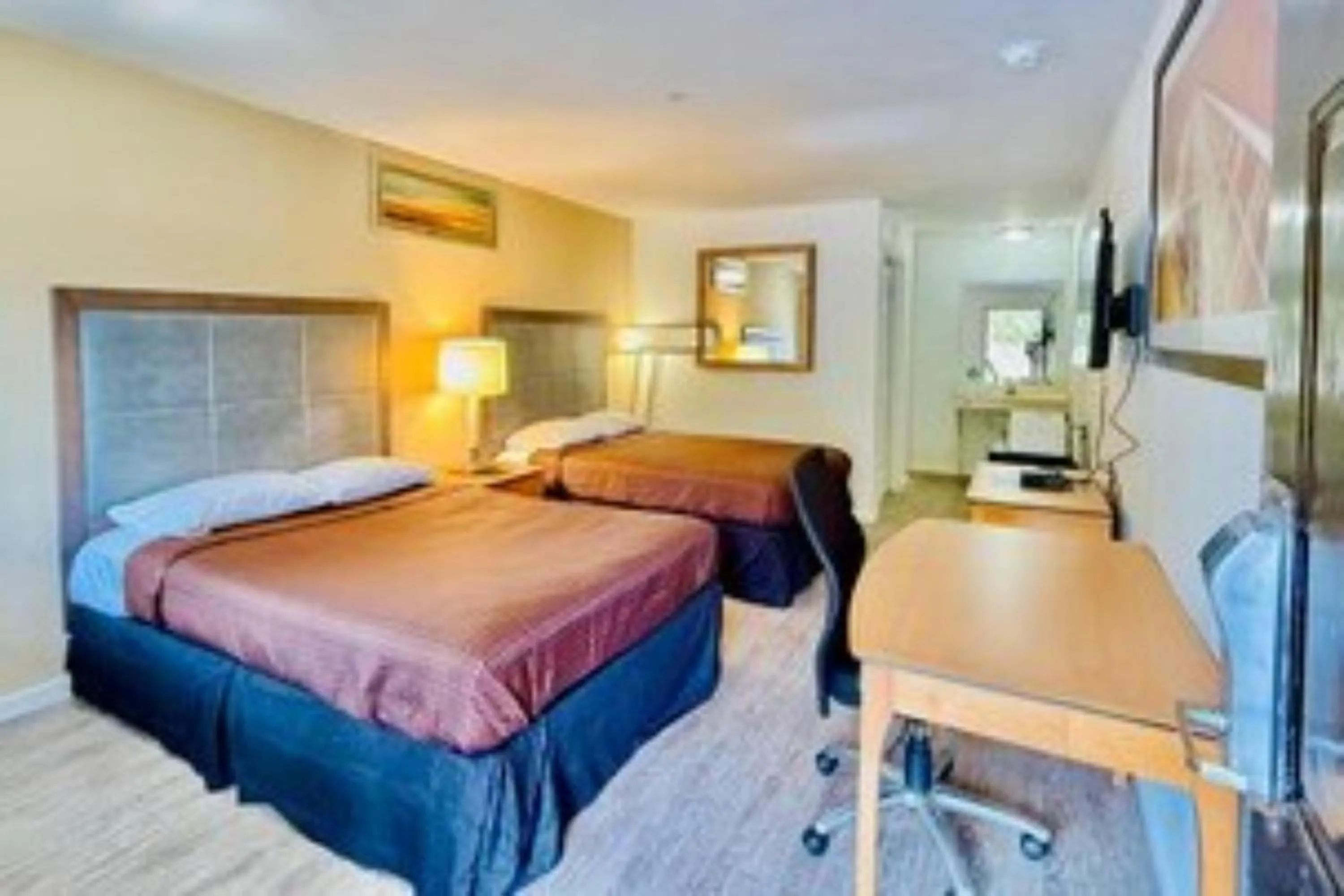 Bedroom, Bed in Woodbridge Inn By OYO Rome