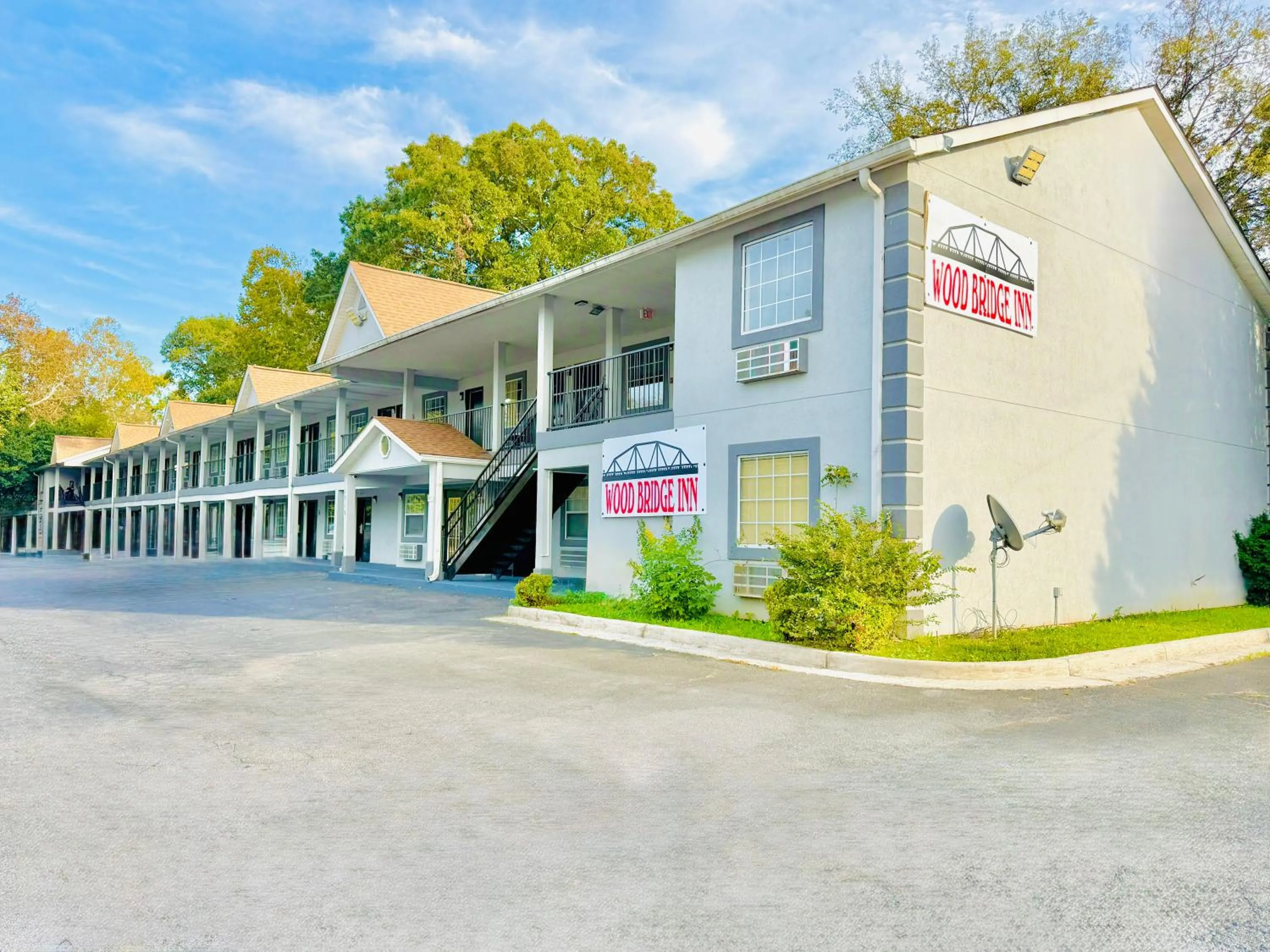 Facade/entrance in Woodbridge Inn By OYO Rome