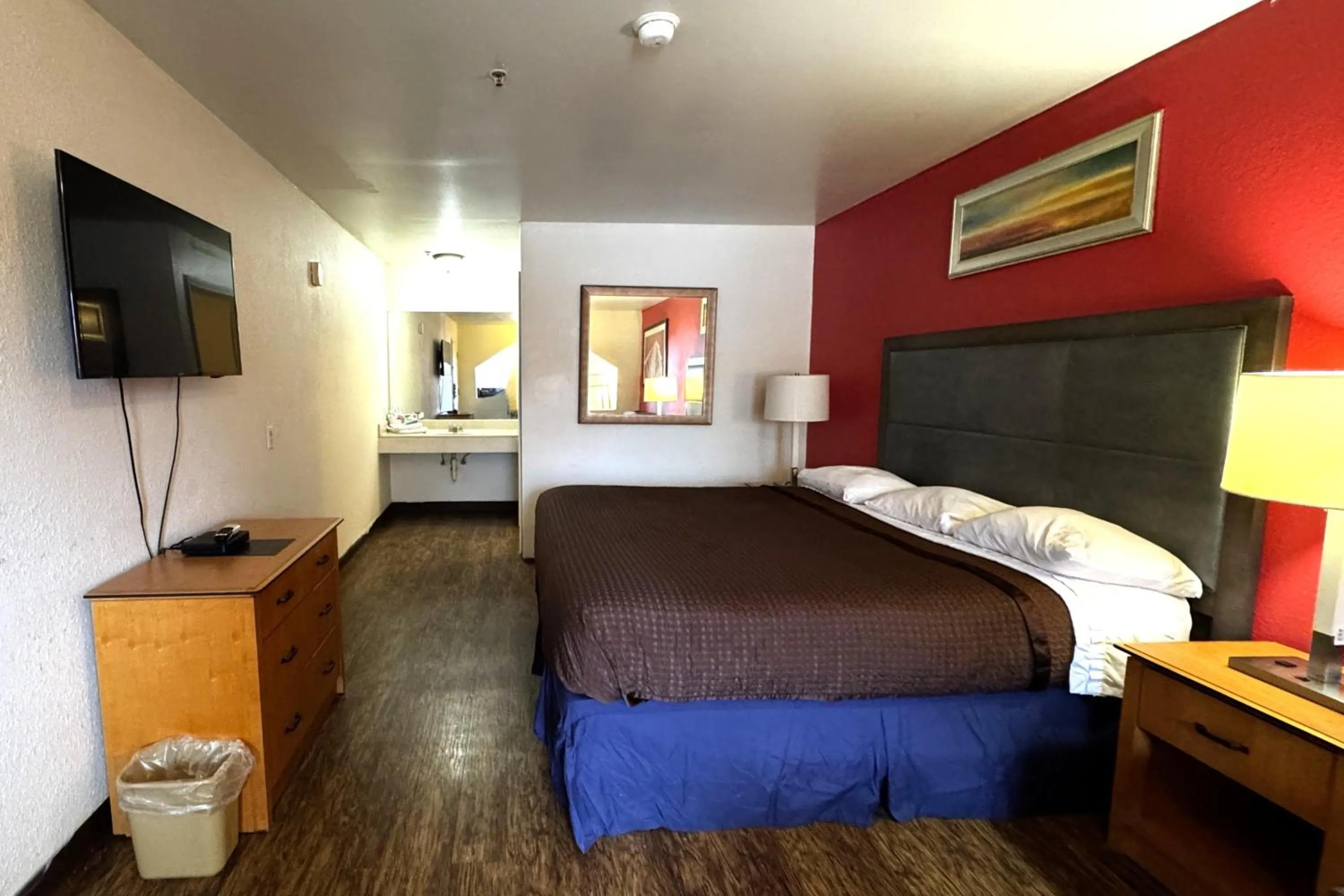 Bedroom, Bed in Woodbridge Inn By OYO Rome