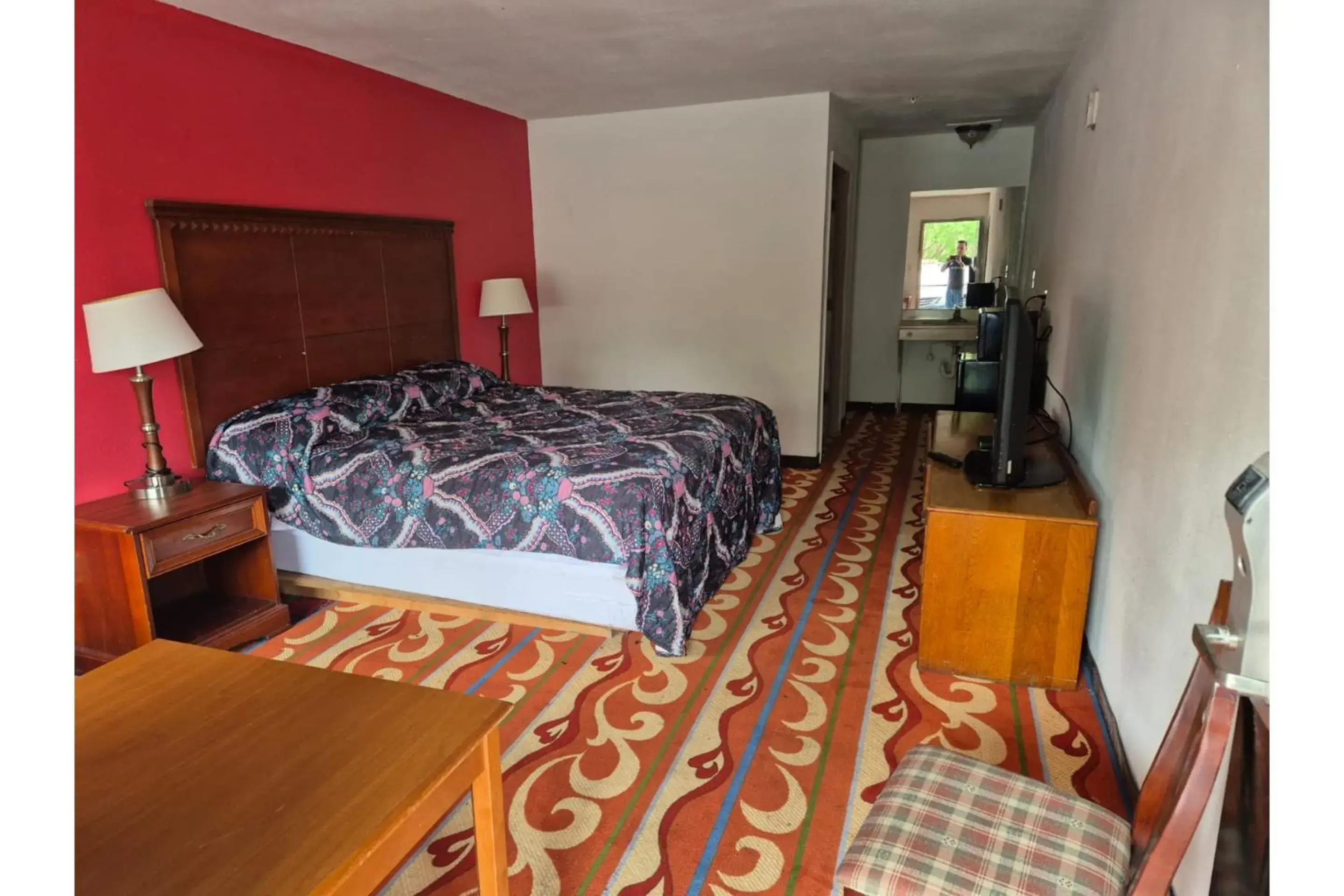 King Bed Non-Smoking in Woodberry Inn & Suites By OYO Rome King Bed Non-Smoking in Woodberry Inn & Suites By OYO Rome