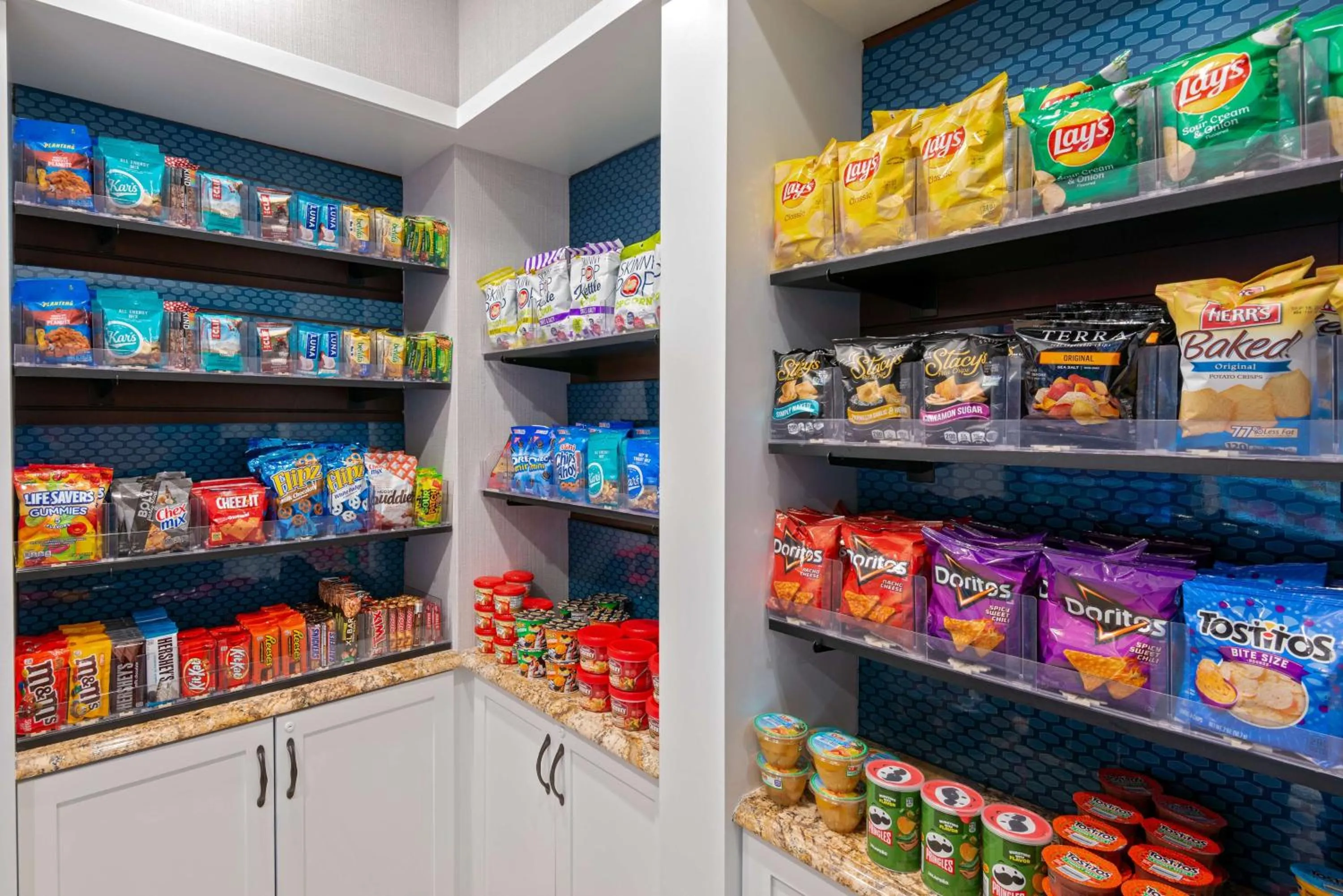 Restaurant/places to eat in Hampton Inn and Suites Hartford/Farmington