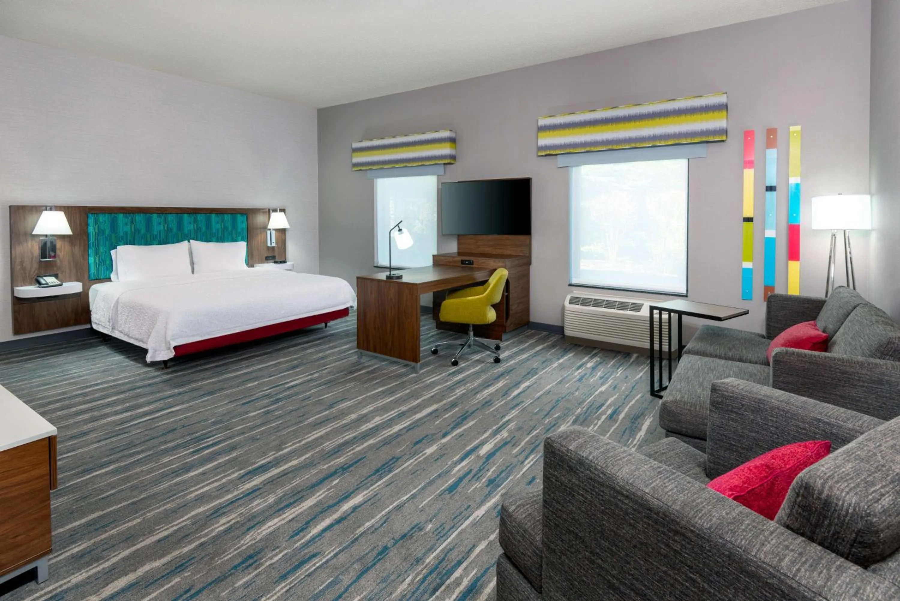 Bedroom, Bed in Hampton Inn and Suites Hartford/Farmington