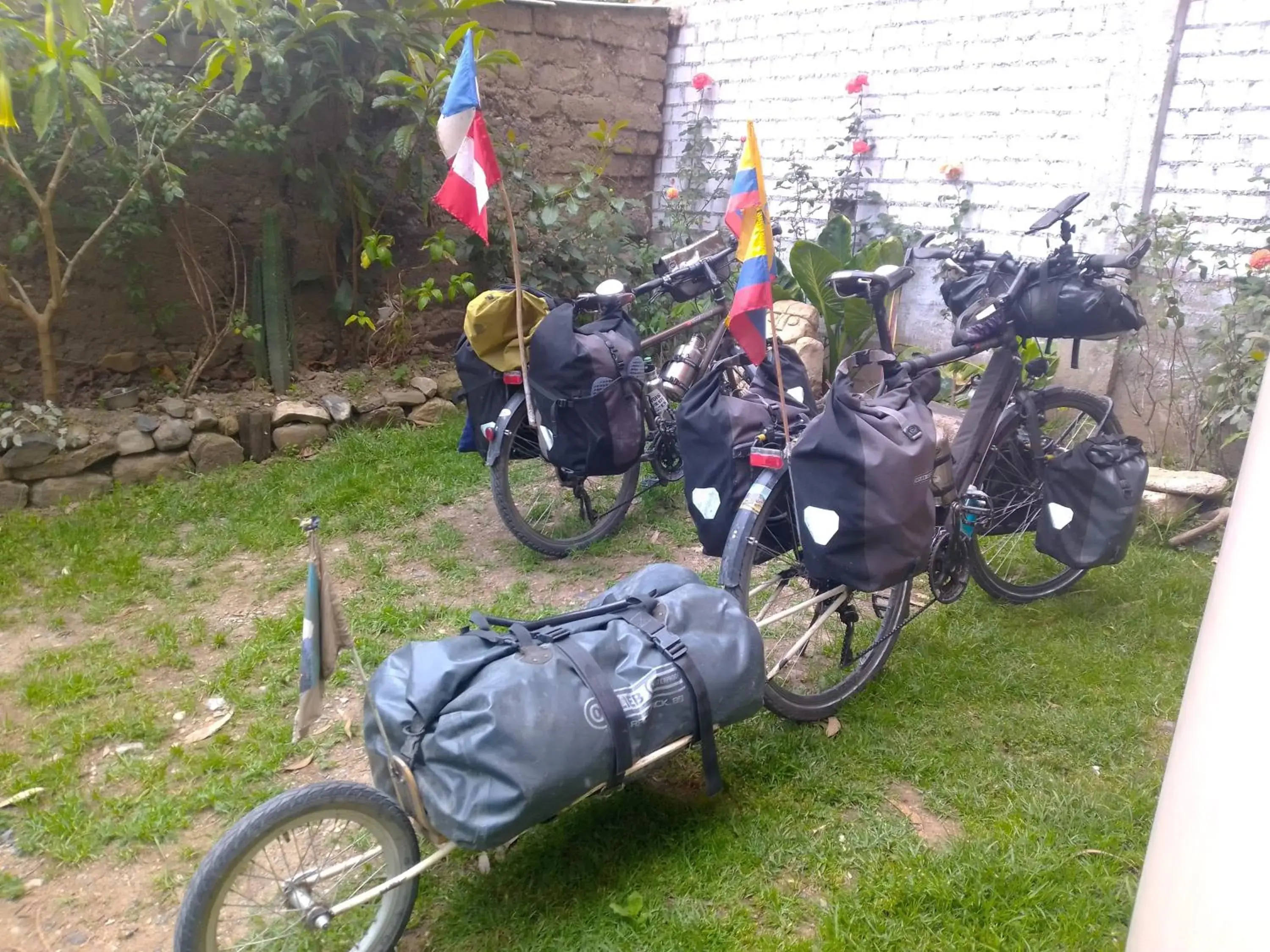 Double Room with Patio in Hostal Casa del Montañista Double Room with Patio in Hostal Casa del Montañista