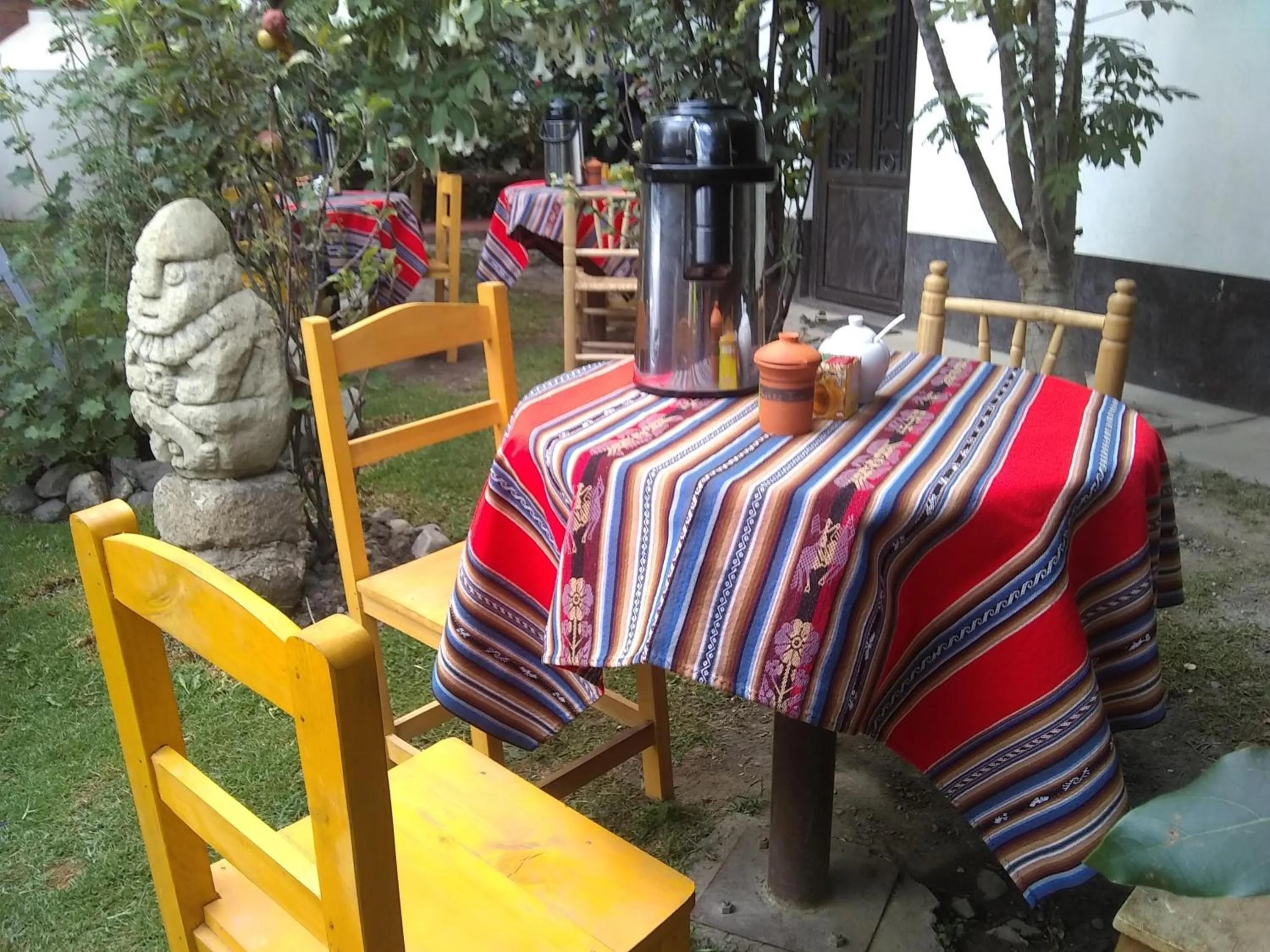 Patio in Hostal Casa del Montañista