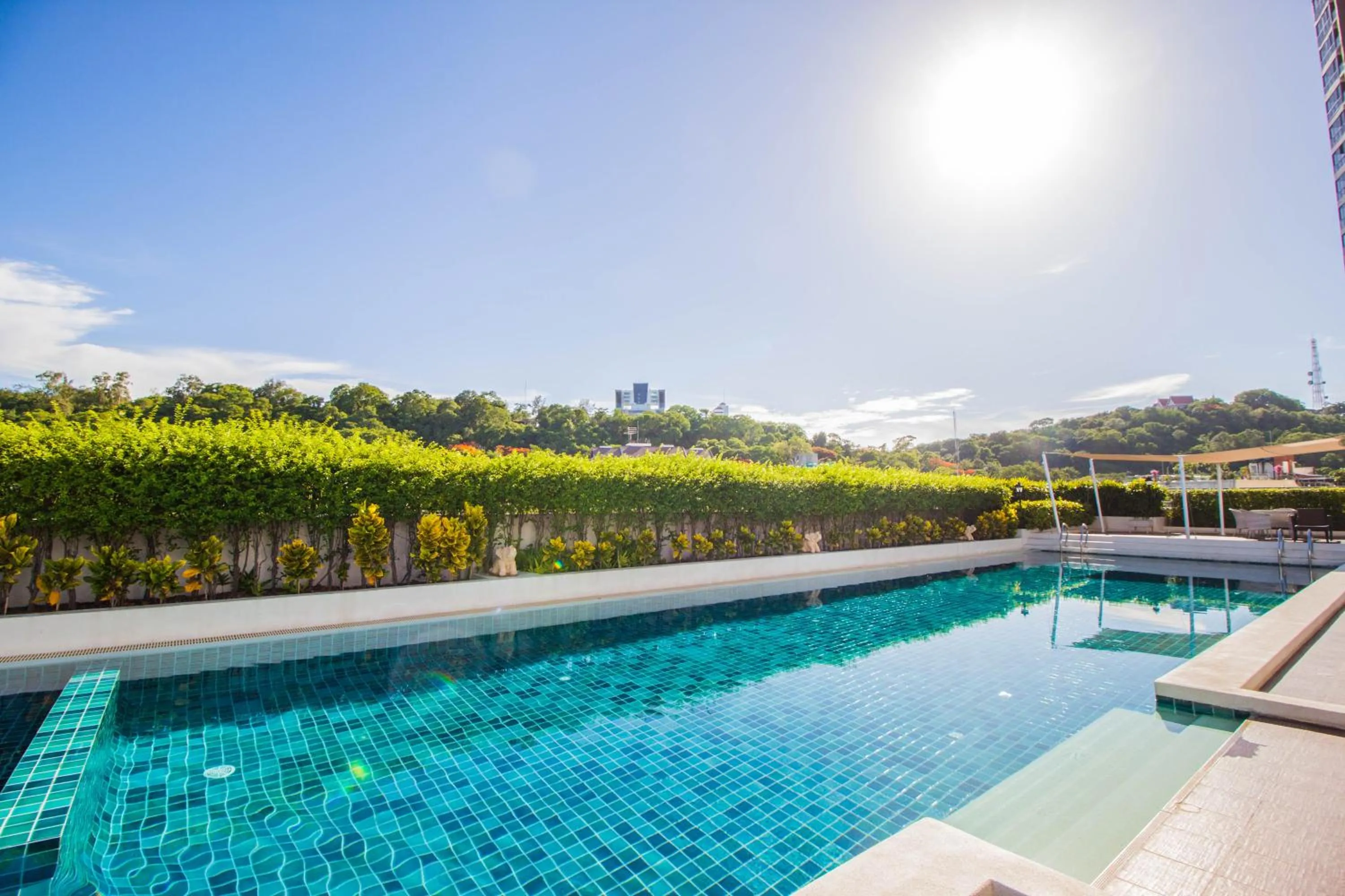 Swimming pool in Hyde Park Residence by Pattaya Sunny rentals