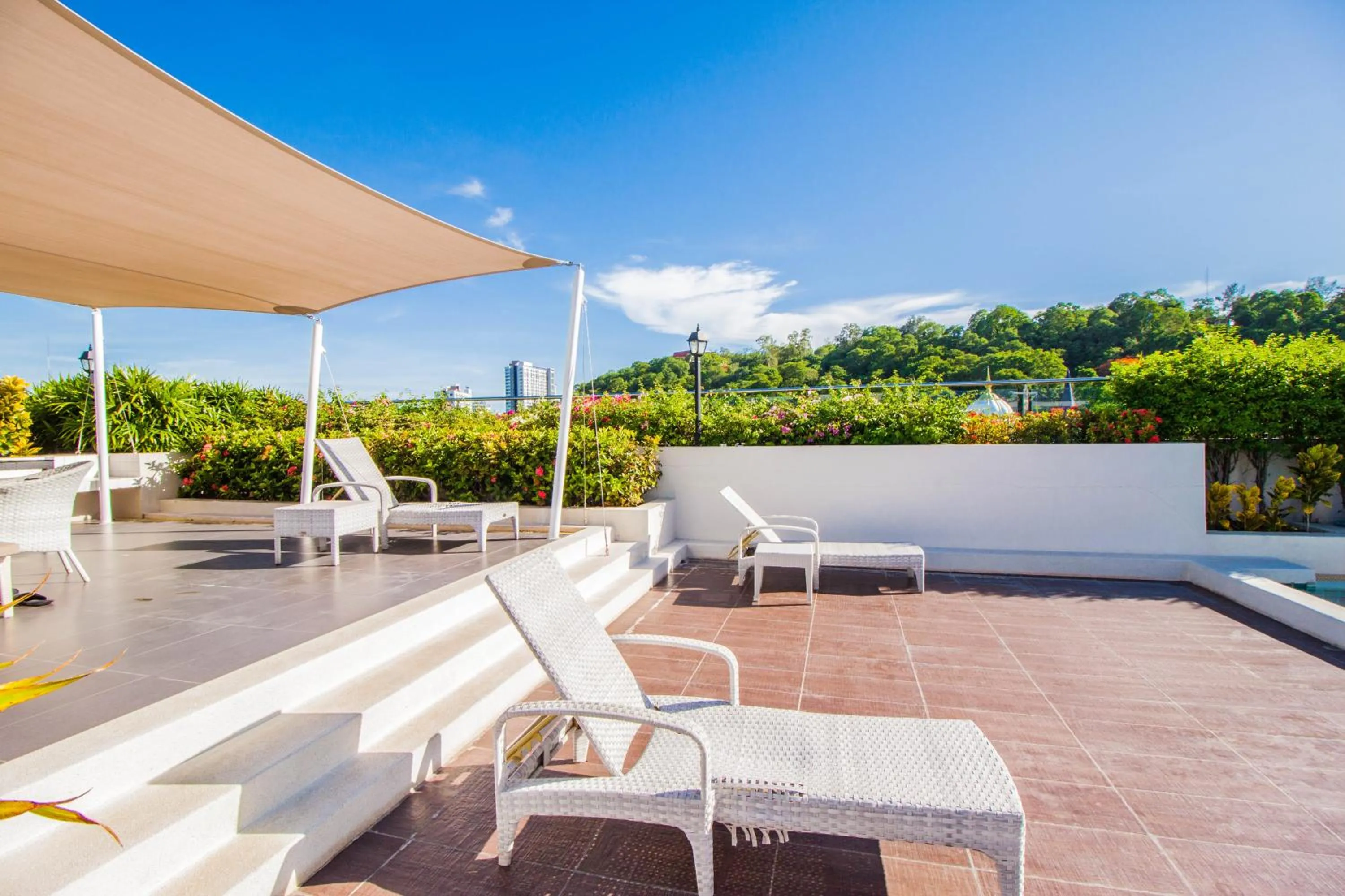 Balcony/Terrace in Hyde Park Residence by Pattaya Sunny rentals