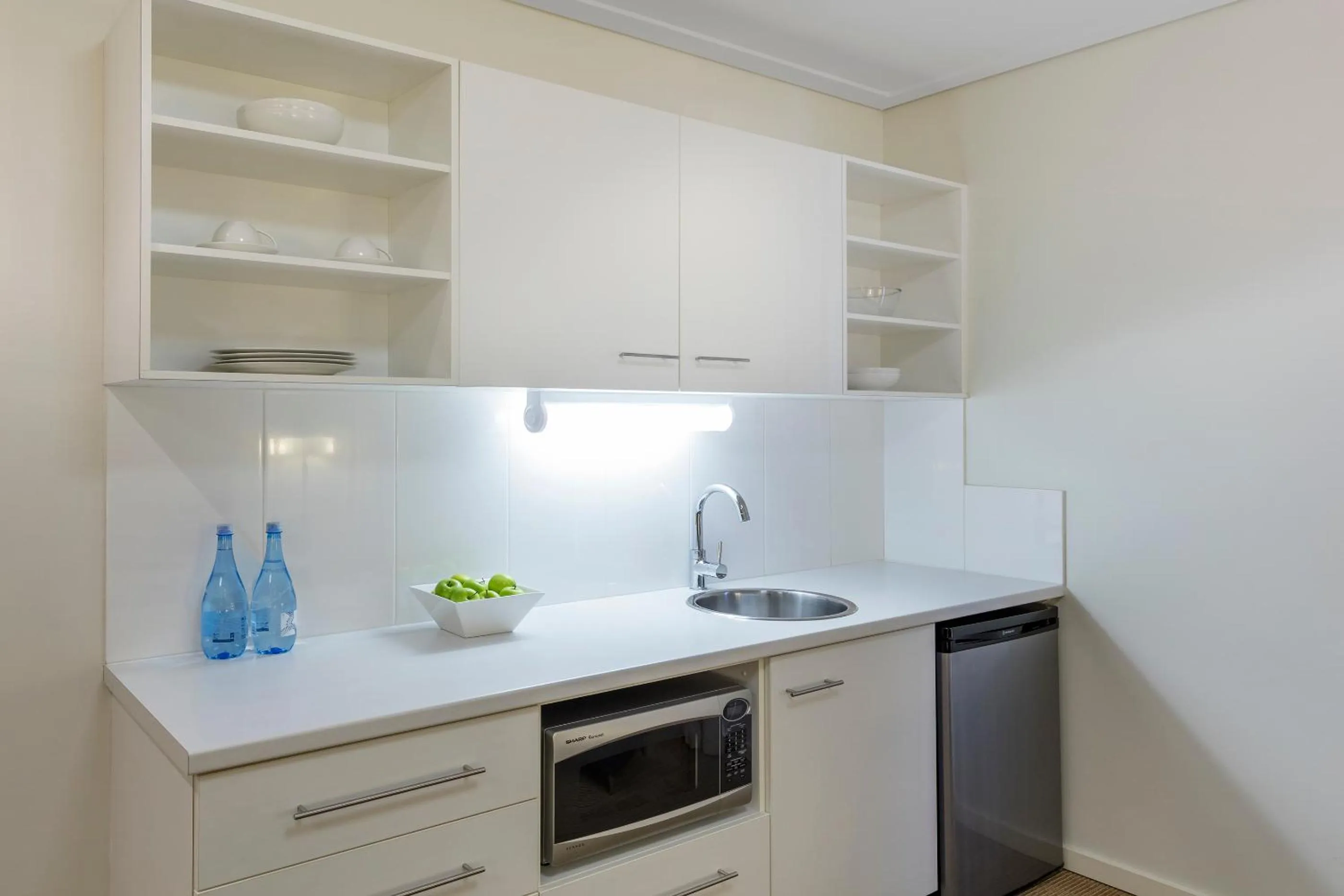Kitchen or kitchenette in Nesuto Geraldton