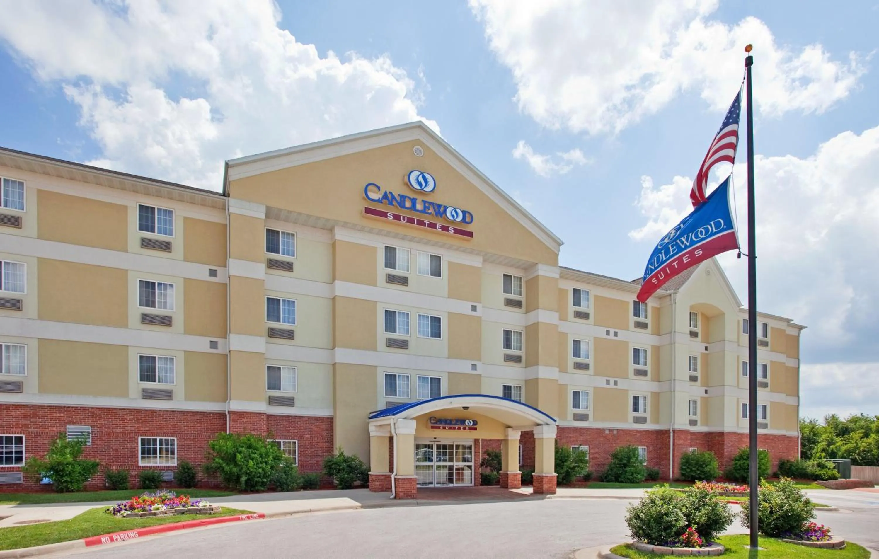 Property building in Candlewood Suites Joplin by IHG