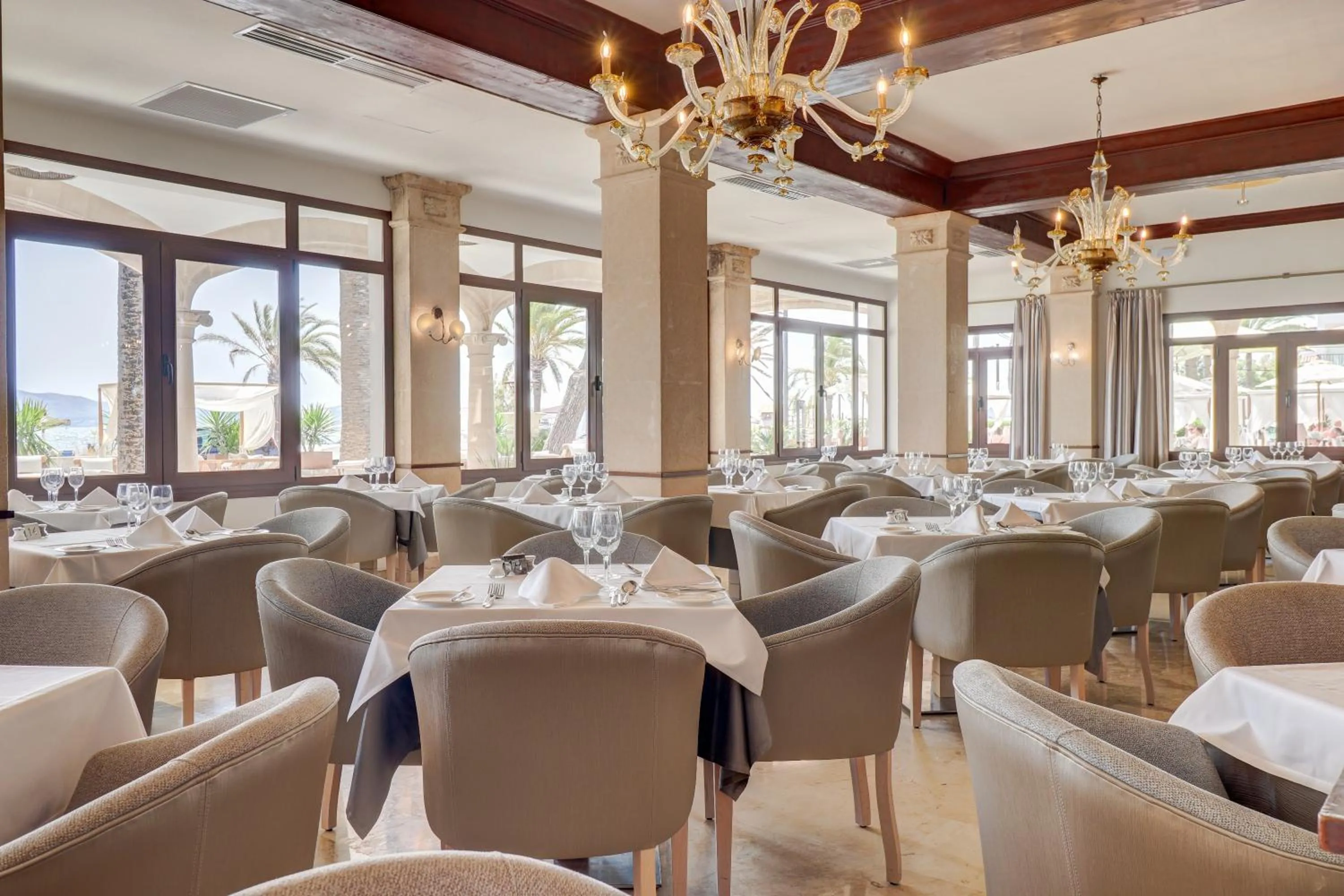 Restaurant/places to eat in Hoposa Uyal