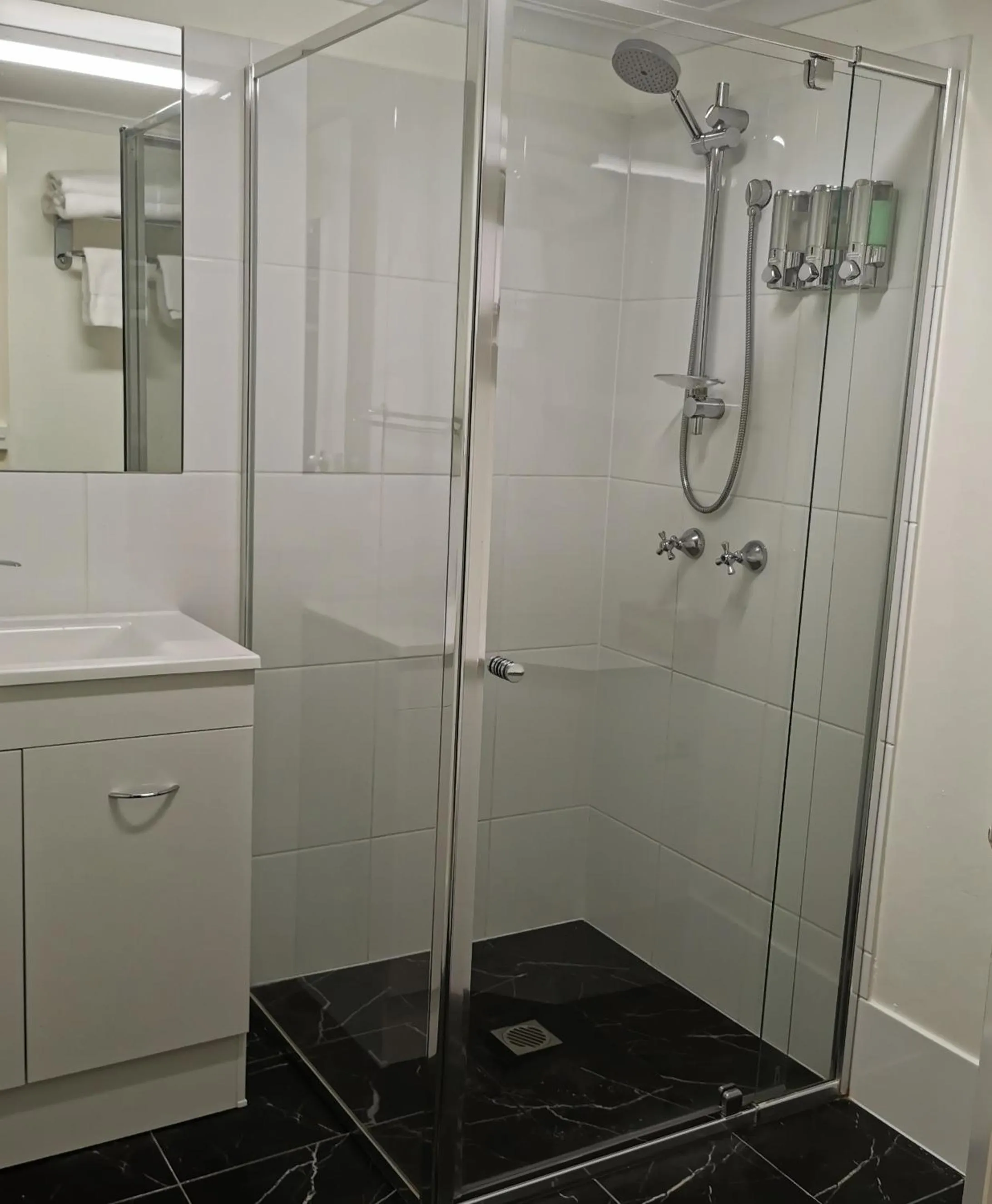 Shower in Gallery Motel