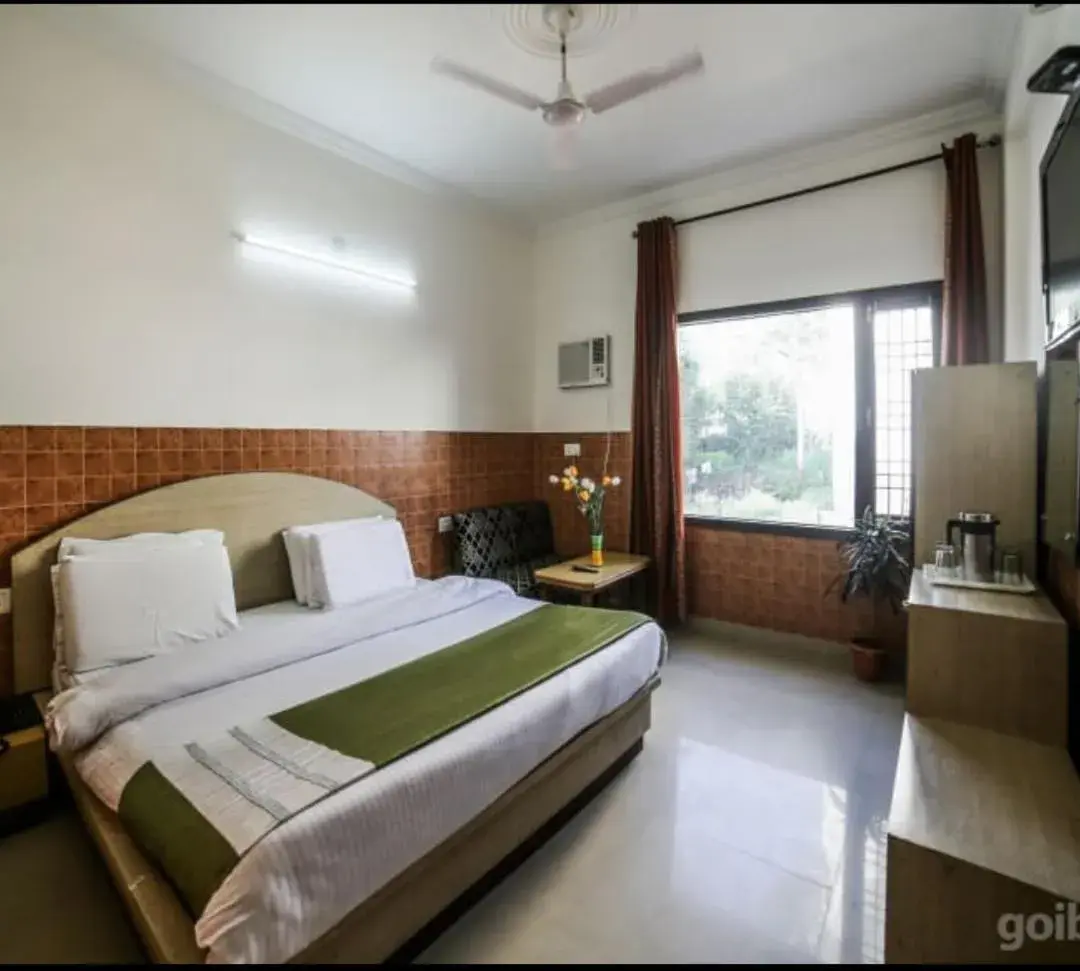 Deluxe Double Room with Fan in Hotel Today, Katra Deluxe Double Room with Fan in Hotel Today, Katra