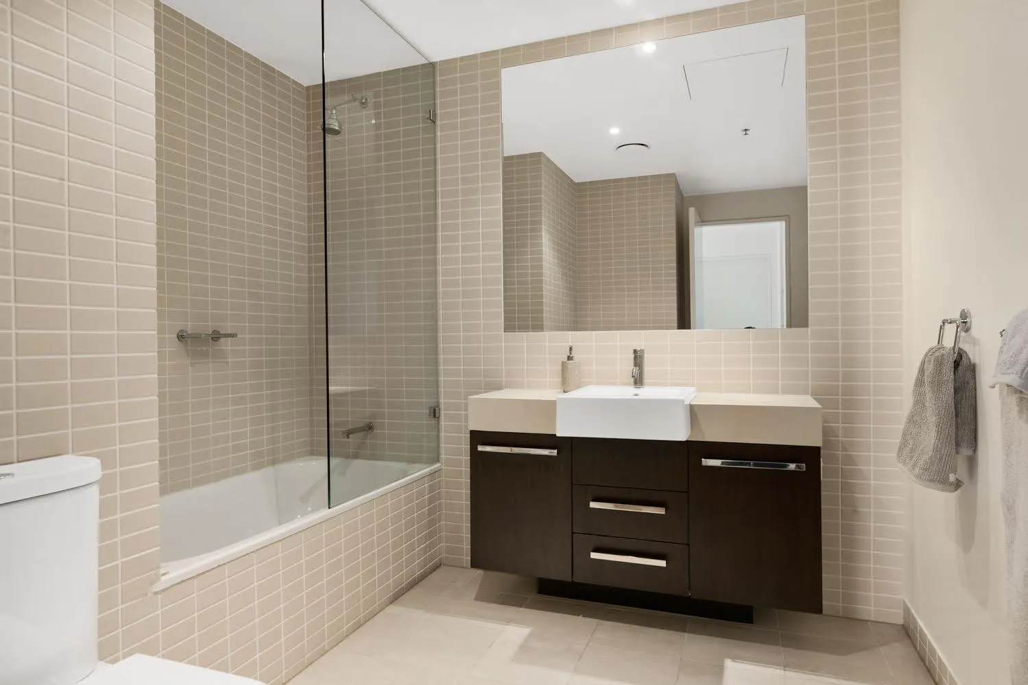 Bathroom in Cairns Private Apartments