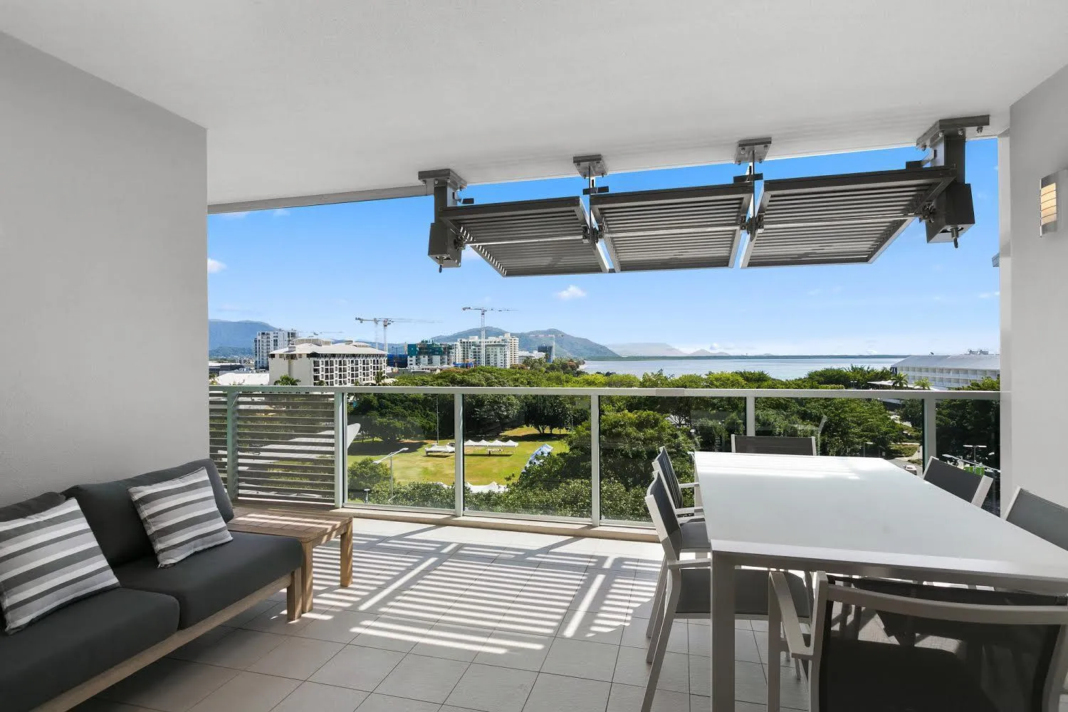 Balcony/Terrace in Cairns Private Apartments