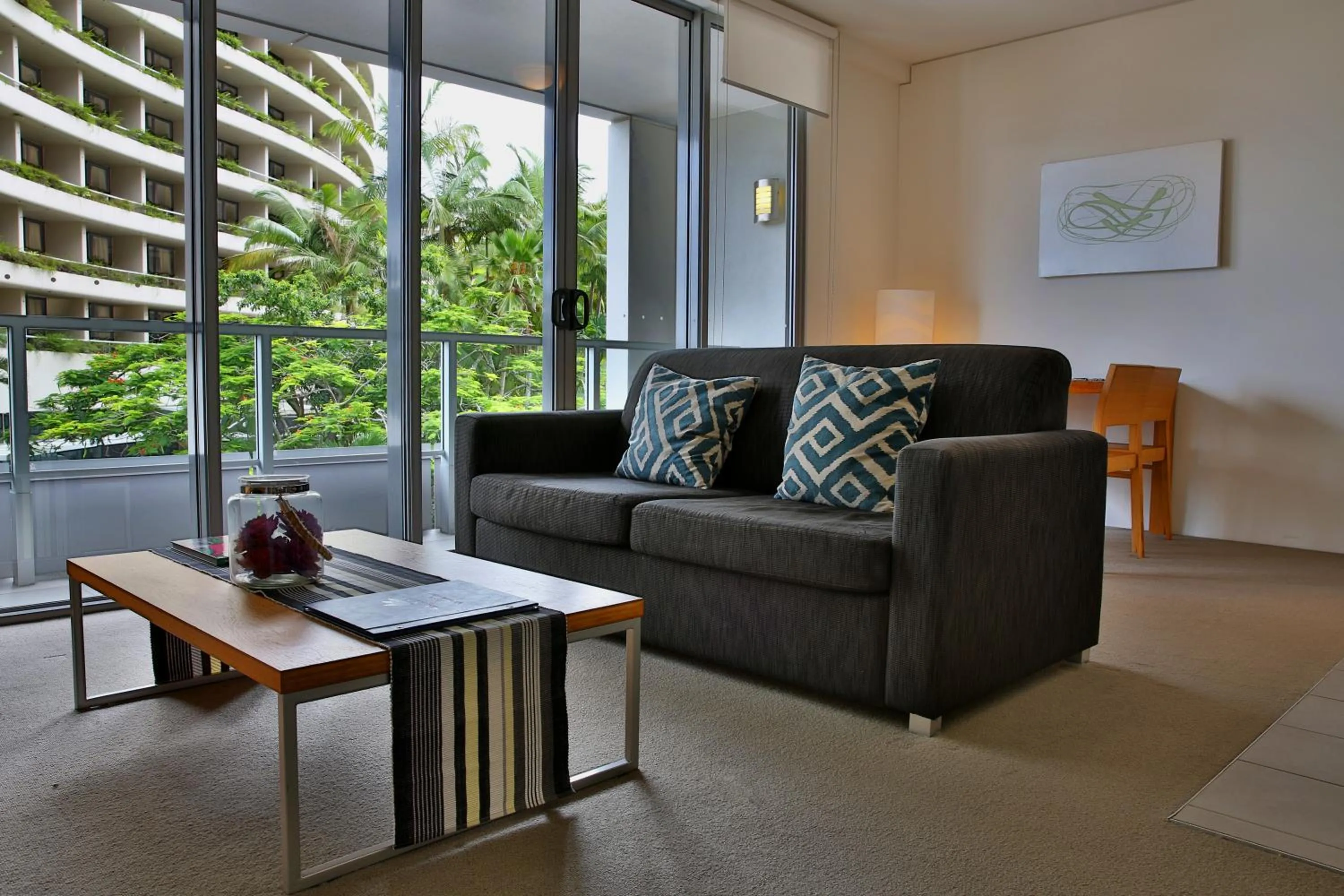 Day in Cairns Private Apartments