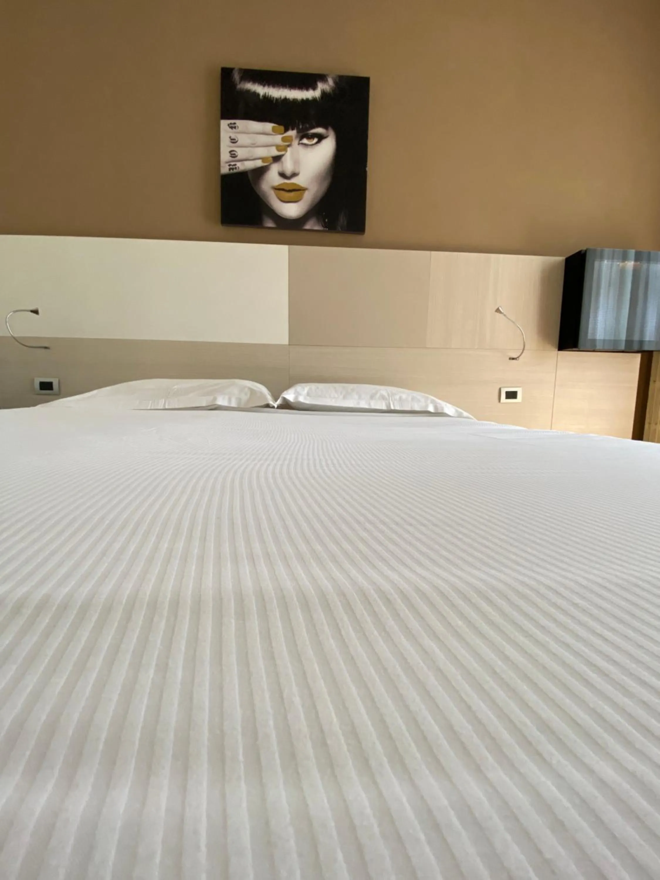 Bed in Hotel Ristorante Novara Expo