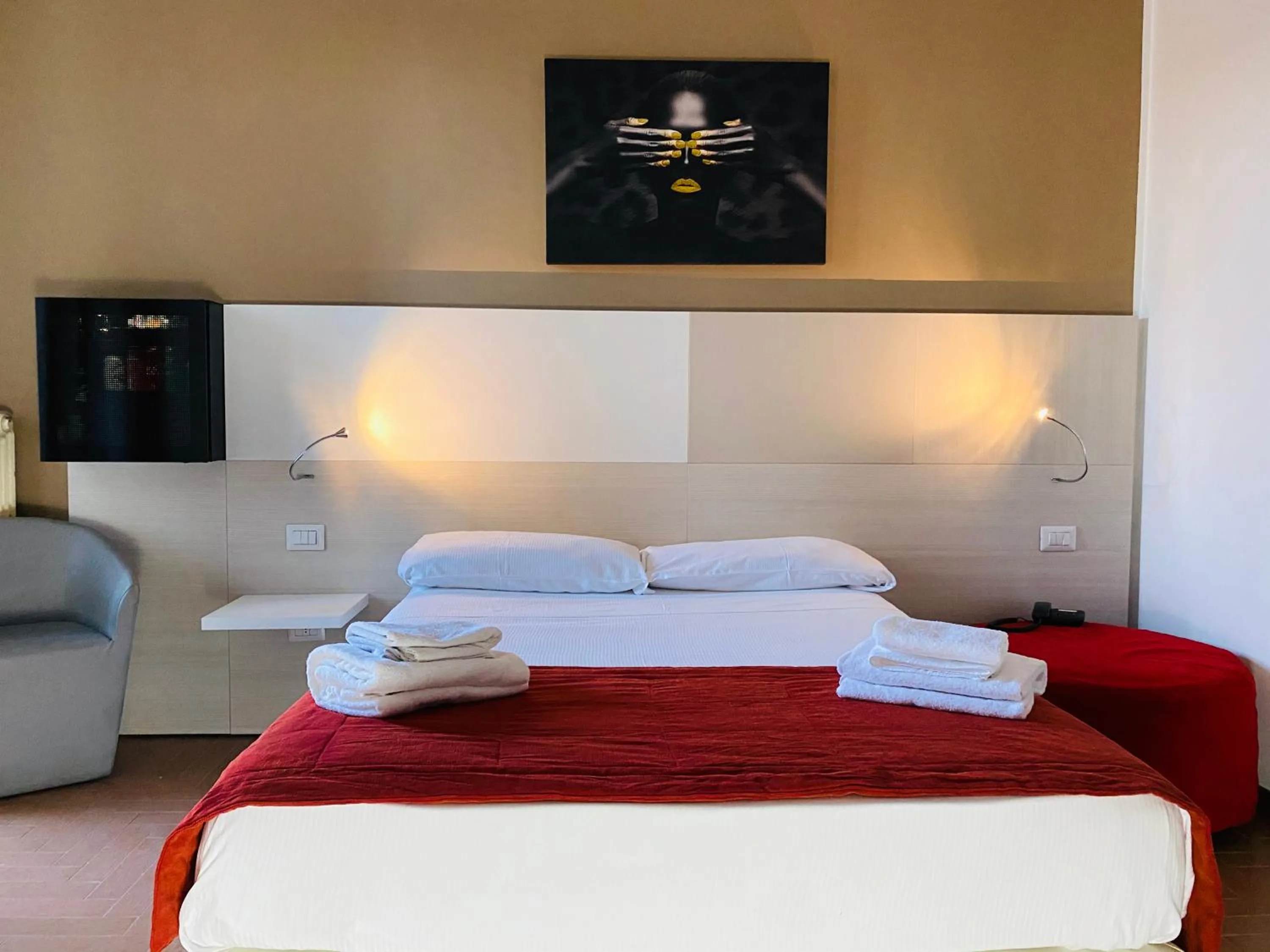 Bed in Hotel Ristorante Novara Expo