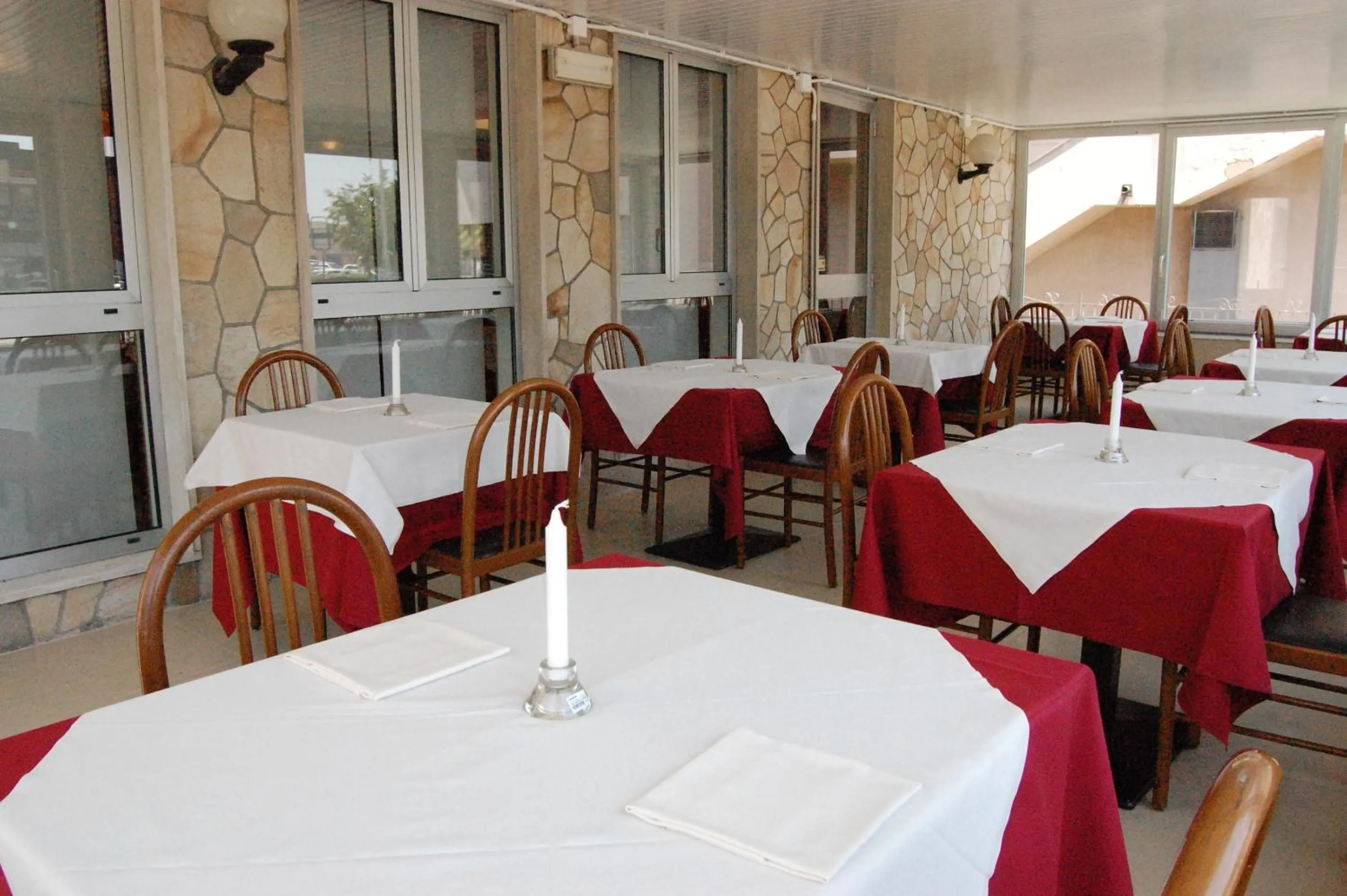 Restaurant/places to eat in Hotel Ristorante Novara Expo