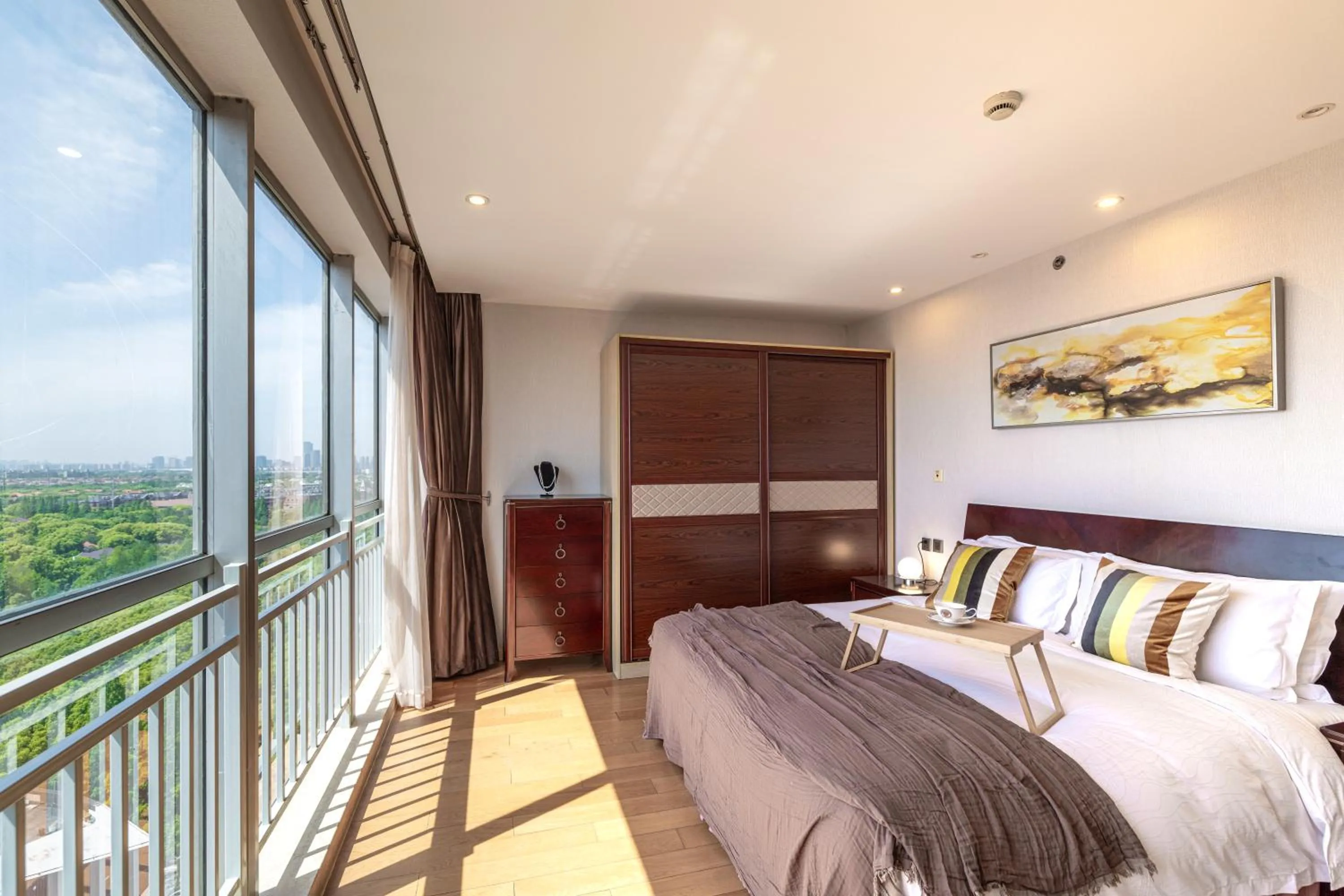 Bedroom, Bed in Green Court Residence Jinqiao Diamond Shanghai