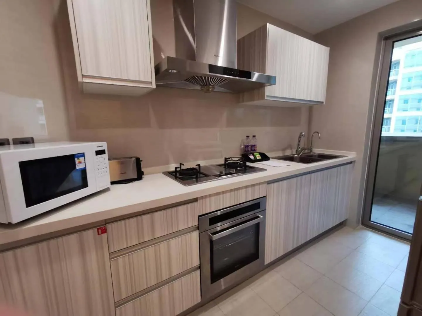 Kitchen or kitchenette in Green Court Residence Jinqiao Diamond Shanghai