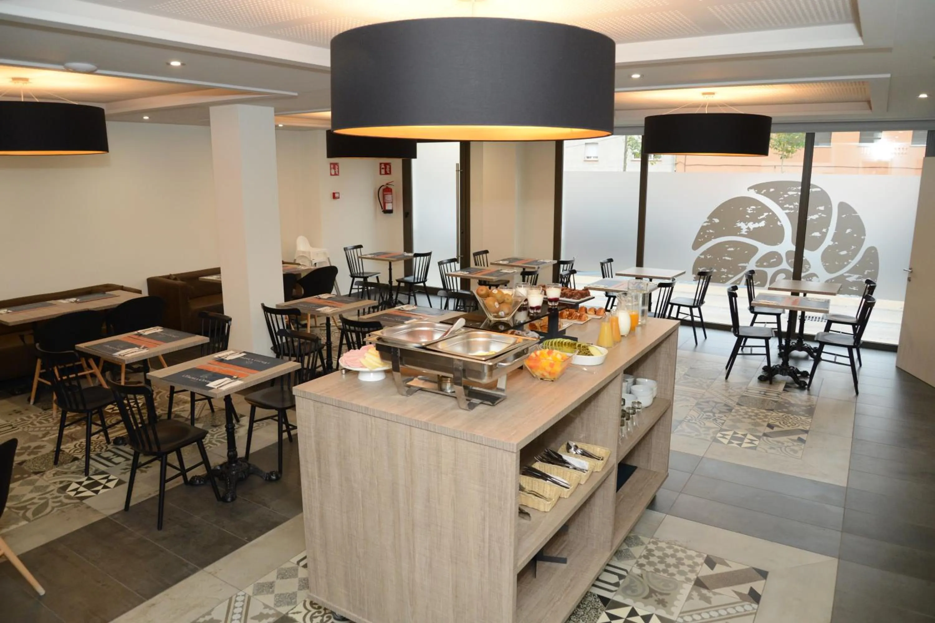 Restaurant/places to eat in Hotel L'Escala Centre