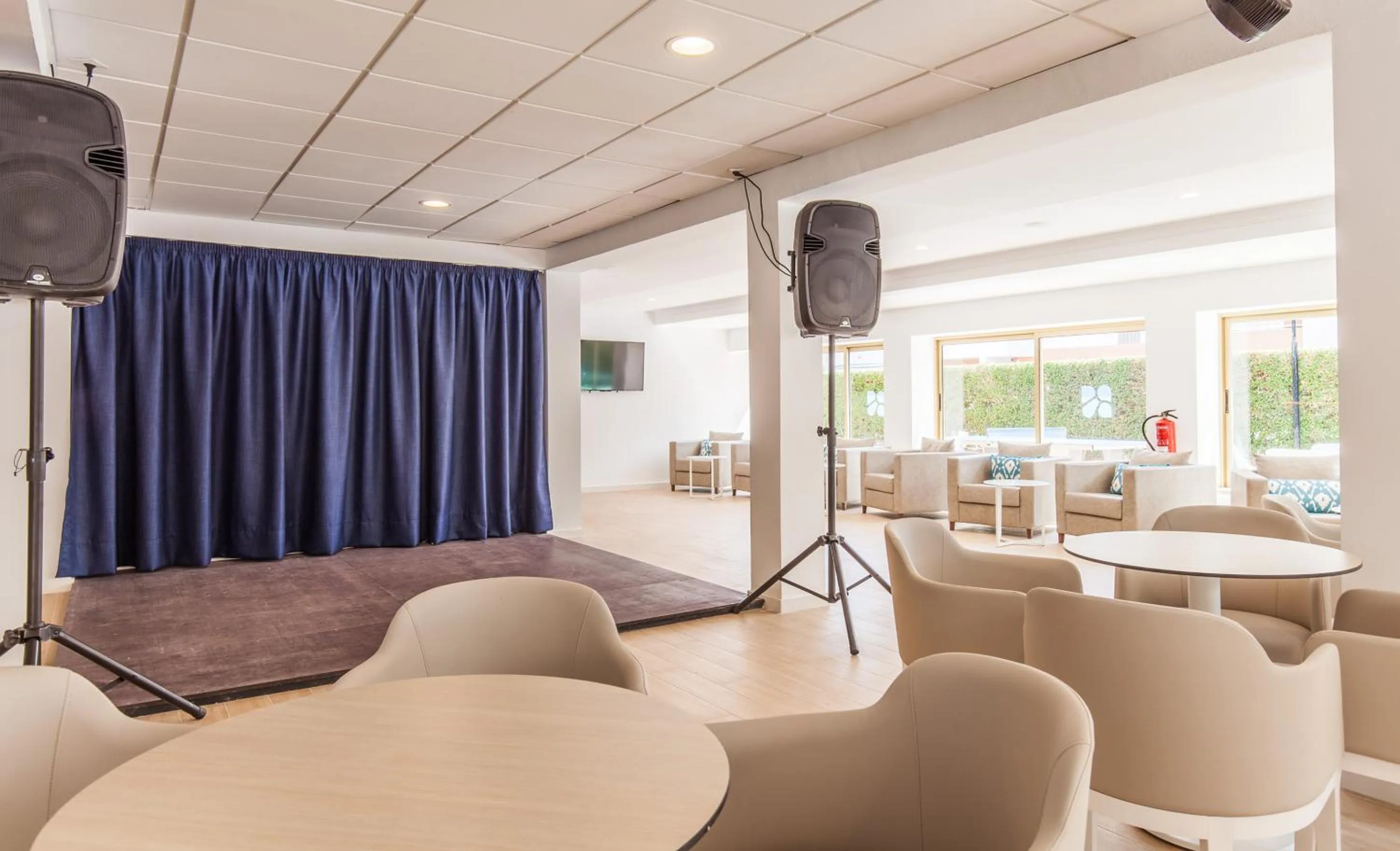 Lounge or bar in BLUESEA Don Jaime