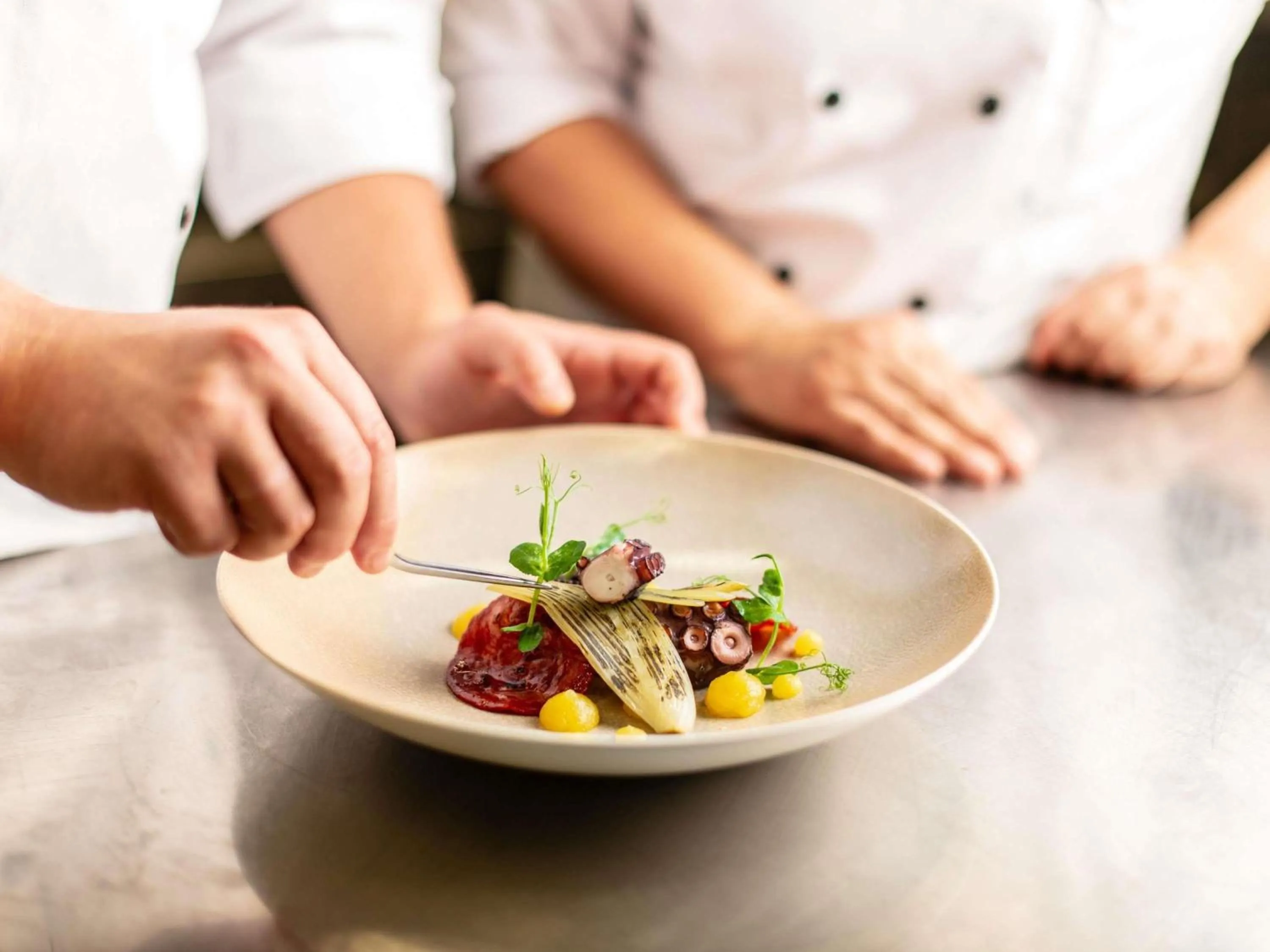 Restaurant/places to eat in Sofitel Frankfurt Opera