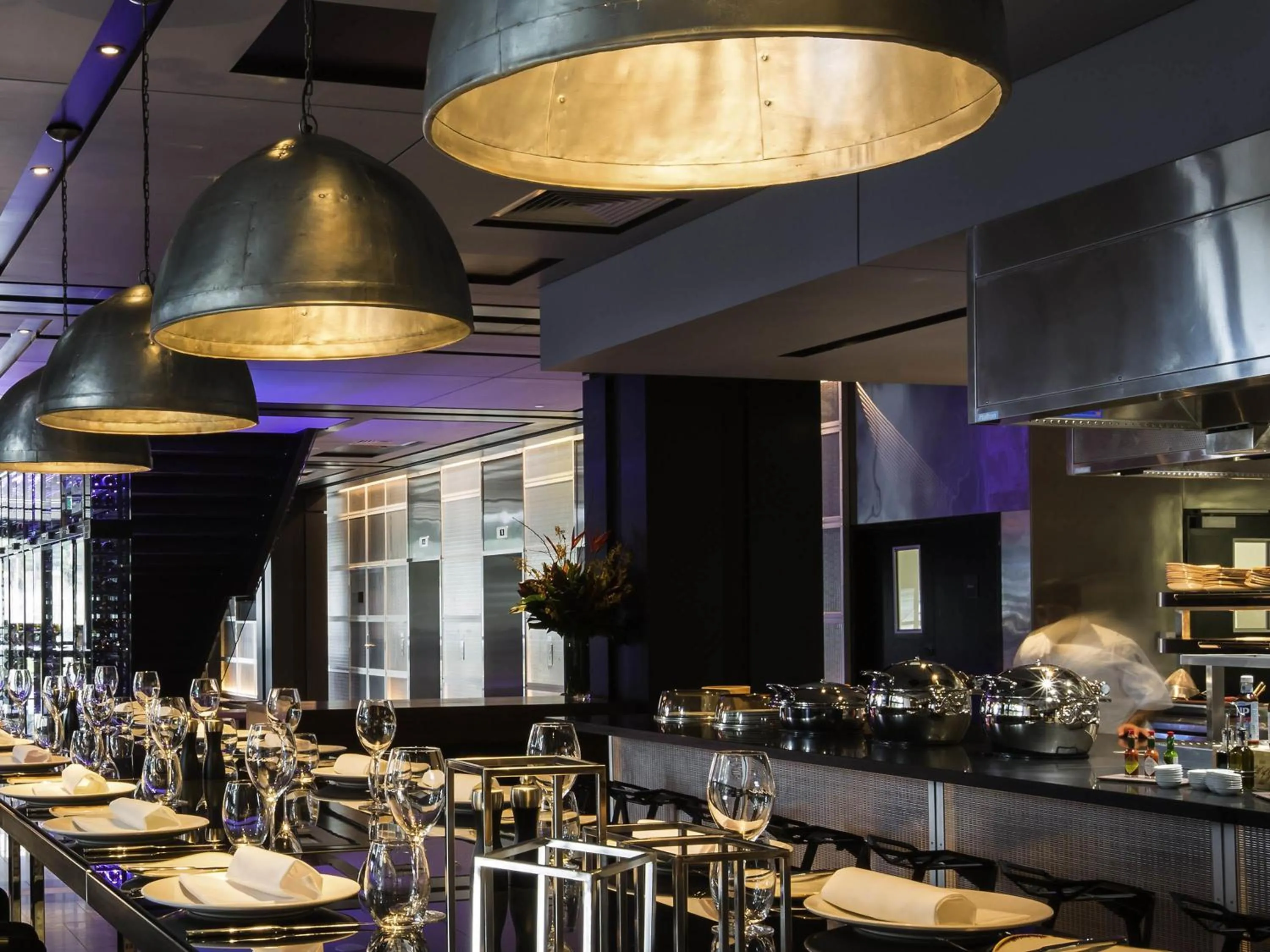 Restaurant/places to eat in Pullman Sydney Airport