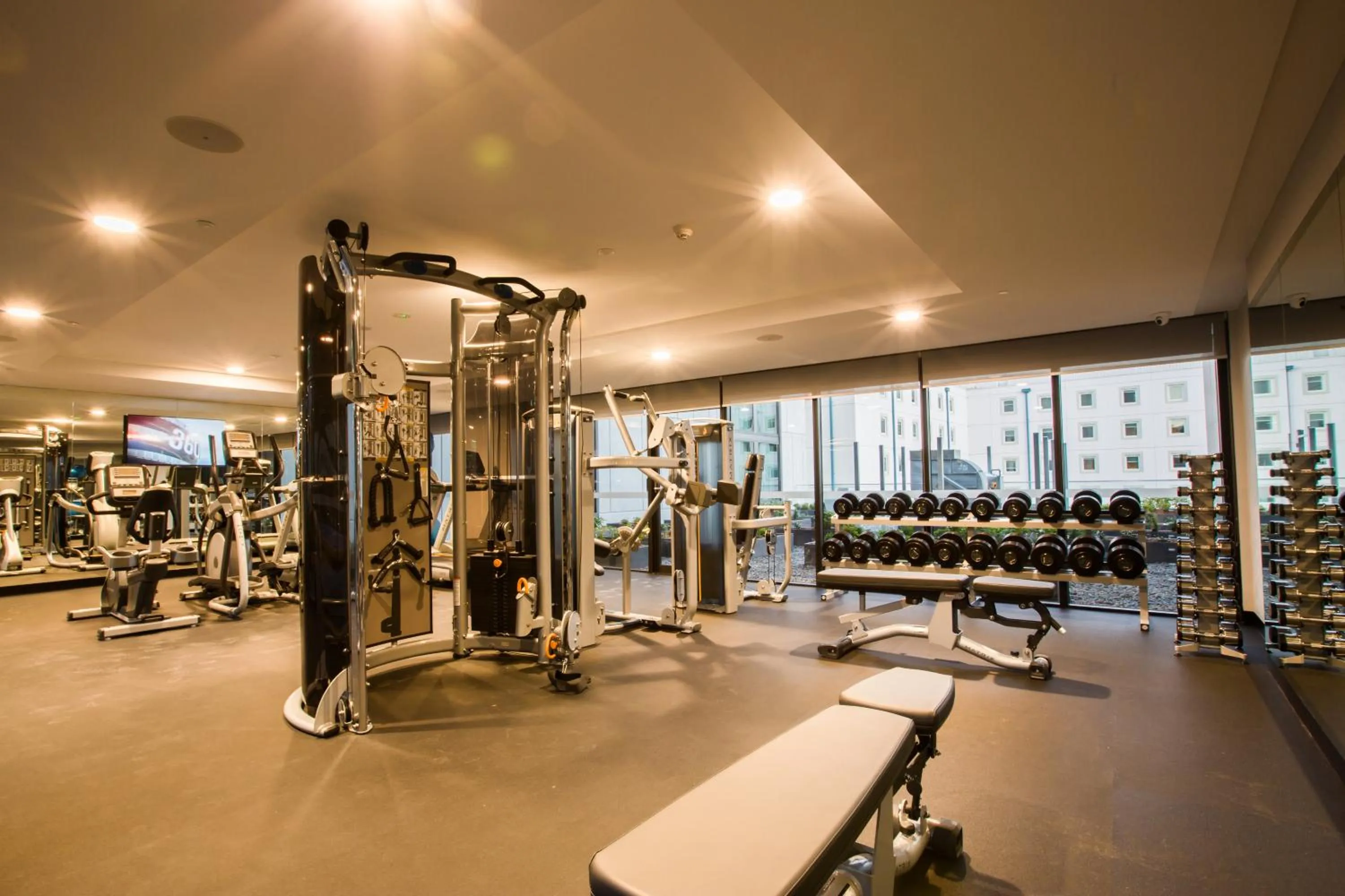 Fitness centre/facilities in Pullman Sydney Airport