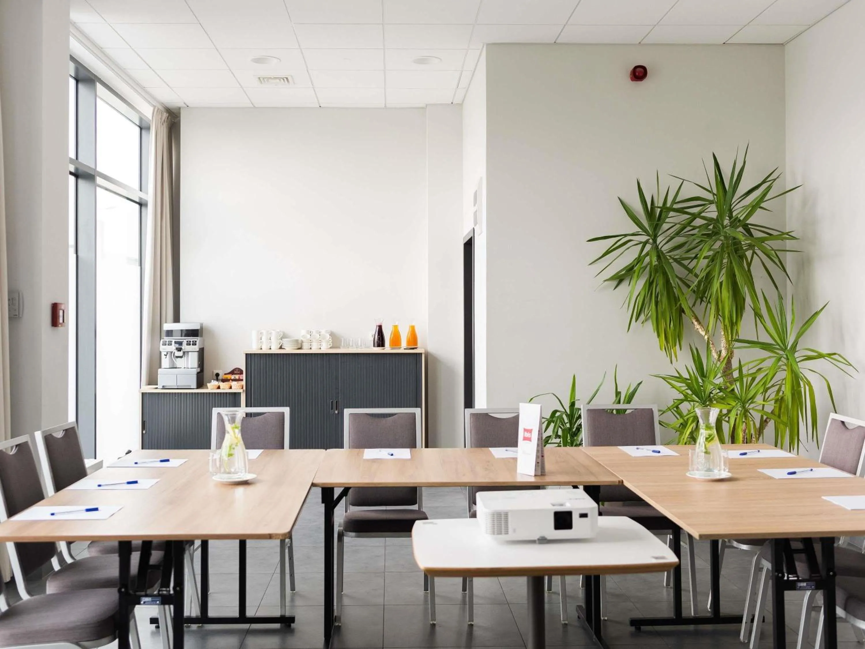 Meeting/conference room in Ibis Poznan Polnoc