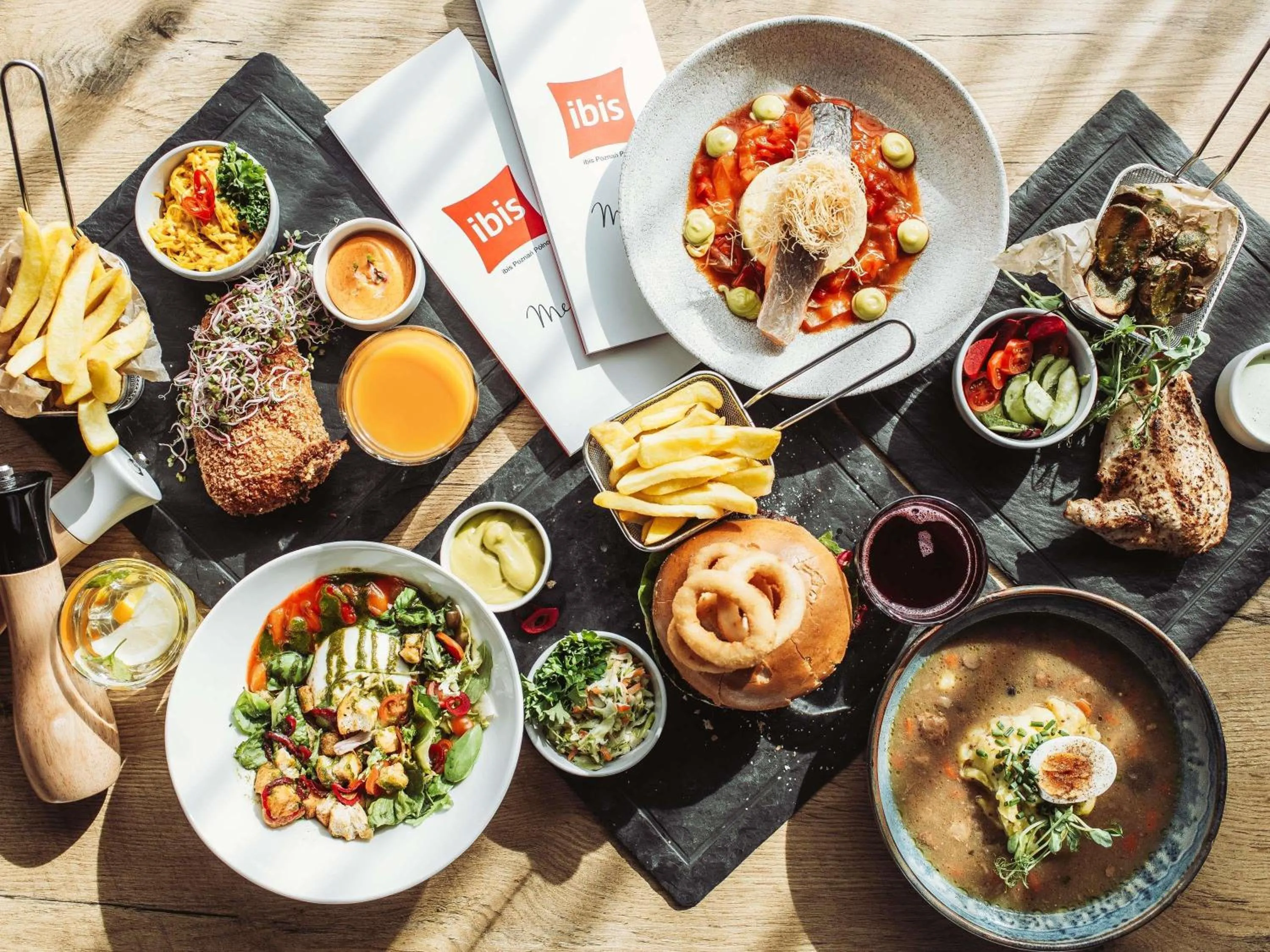 Restaurant/places to eat in Ibis Poznan Polnoc