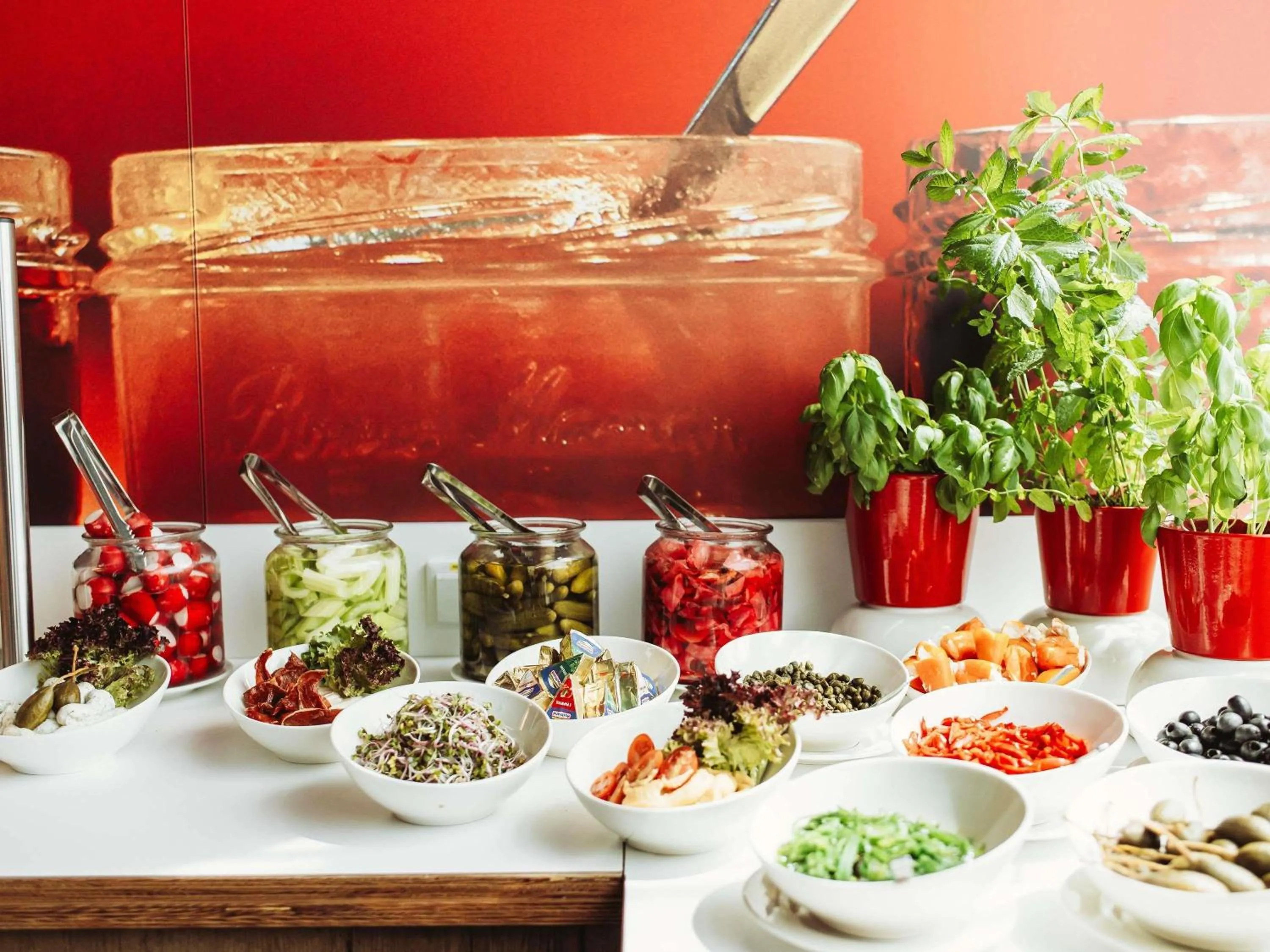 Restaurant/places to eat in Ibis Poznan Polnoc