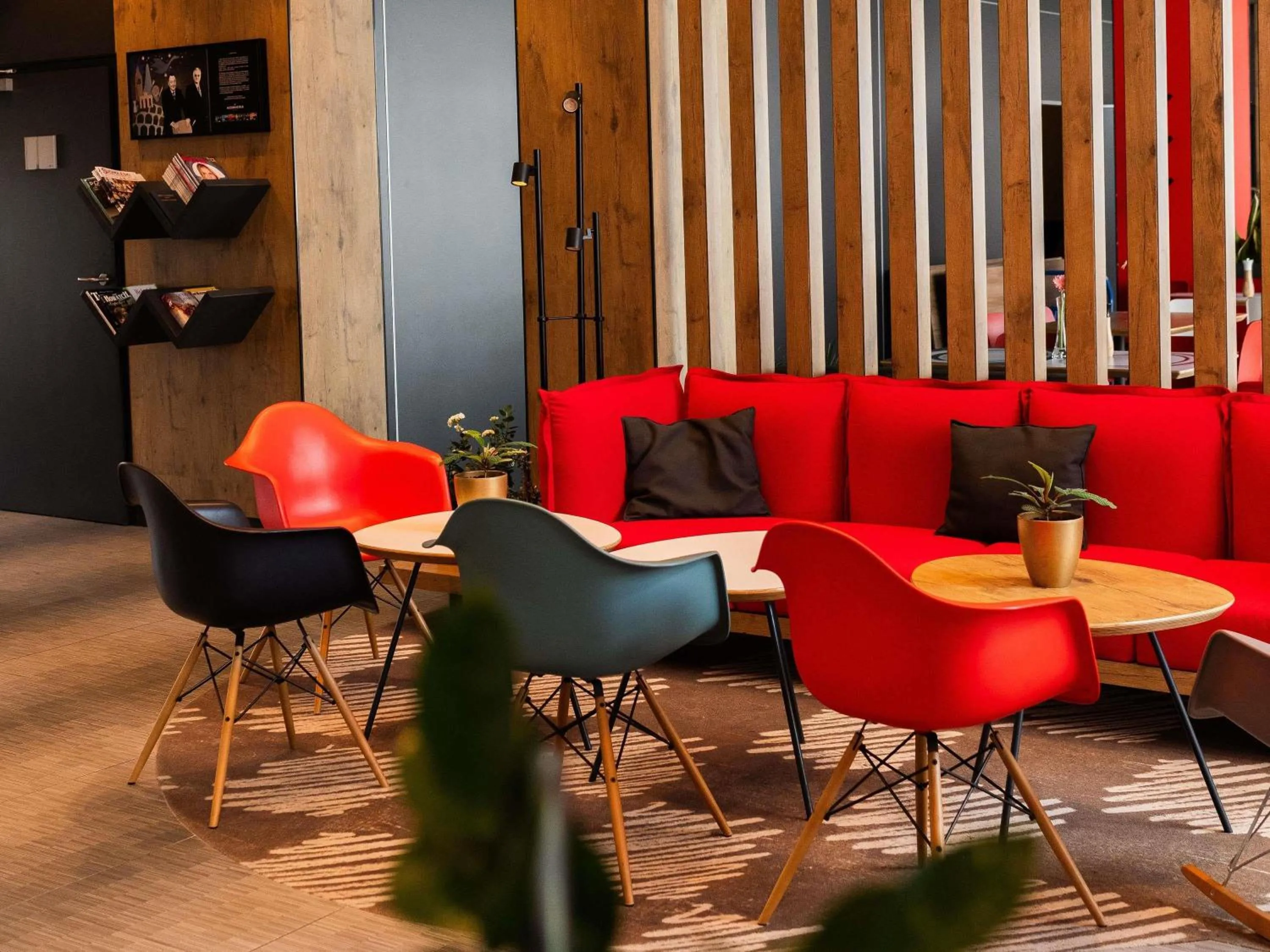 Lounge or bar in Ibis Poznan Polnoc