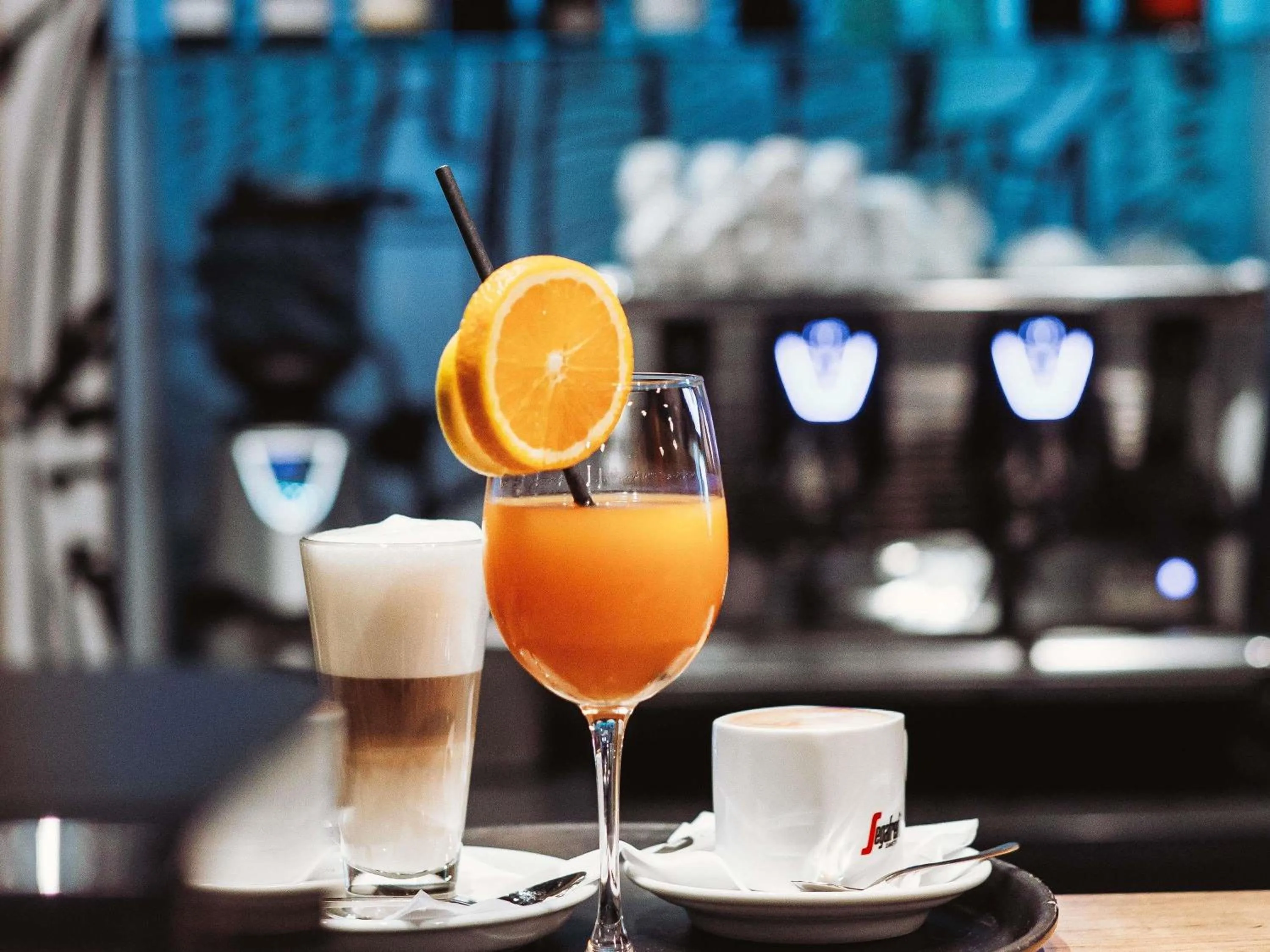 Lounge or bar in Ibis Poznan Polnoc