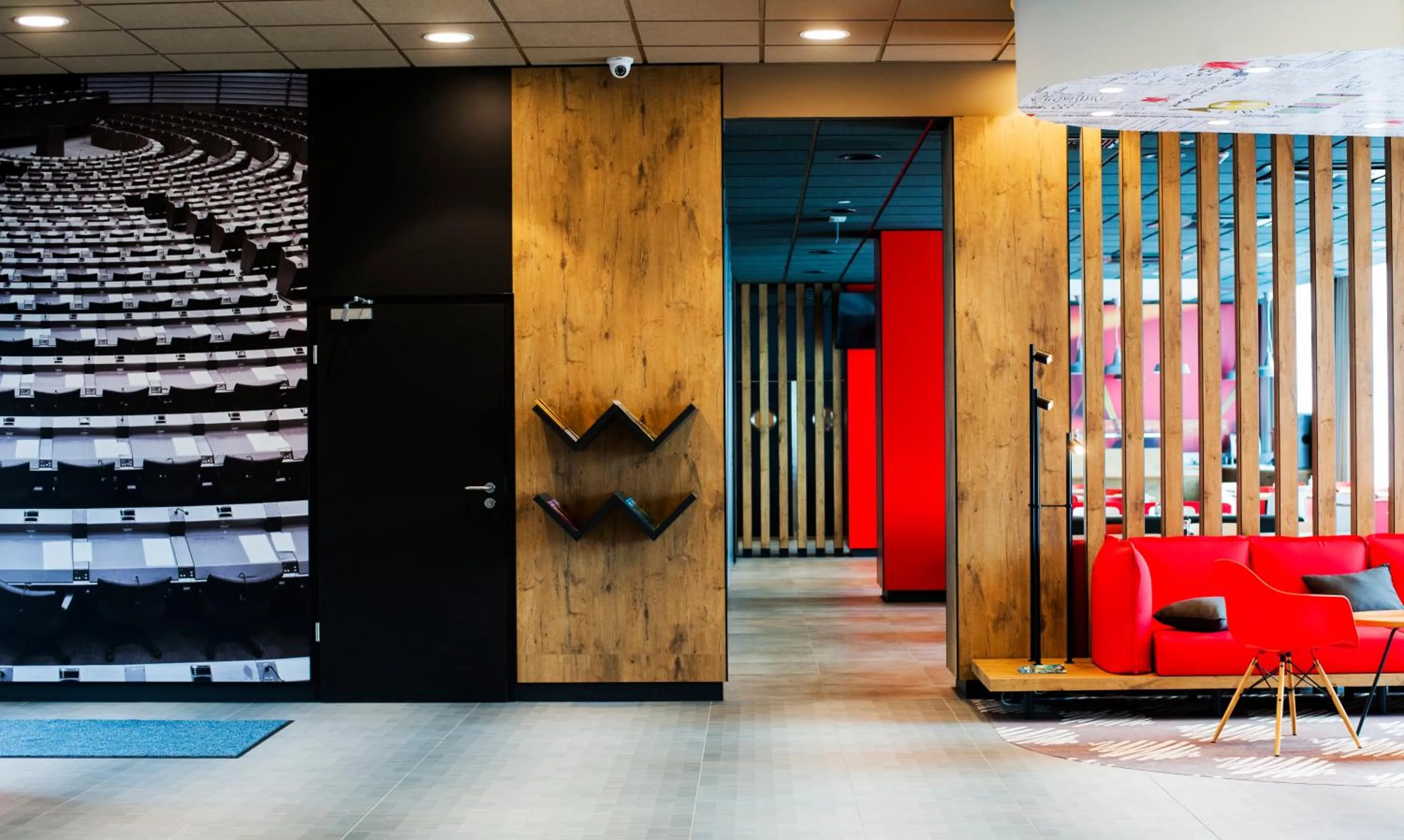 Decorative detail in Ibis Poznan Polnoc